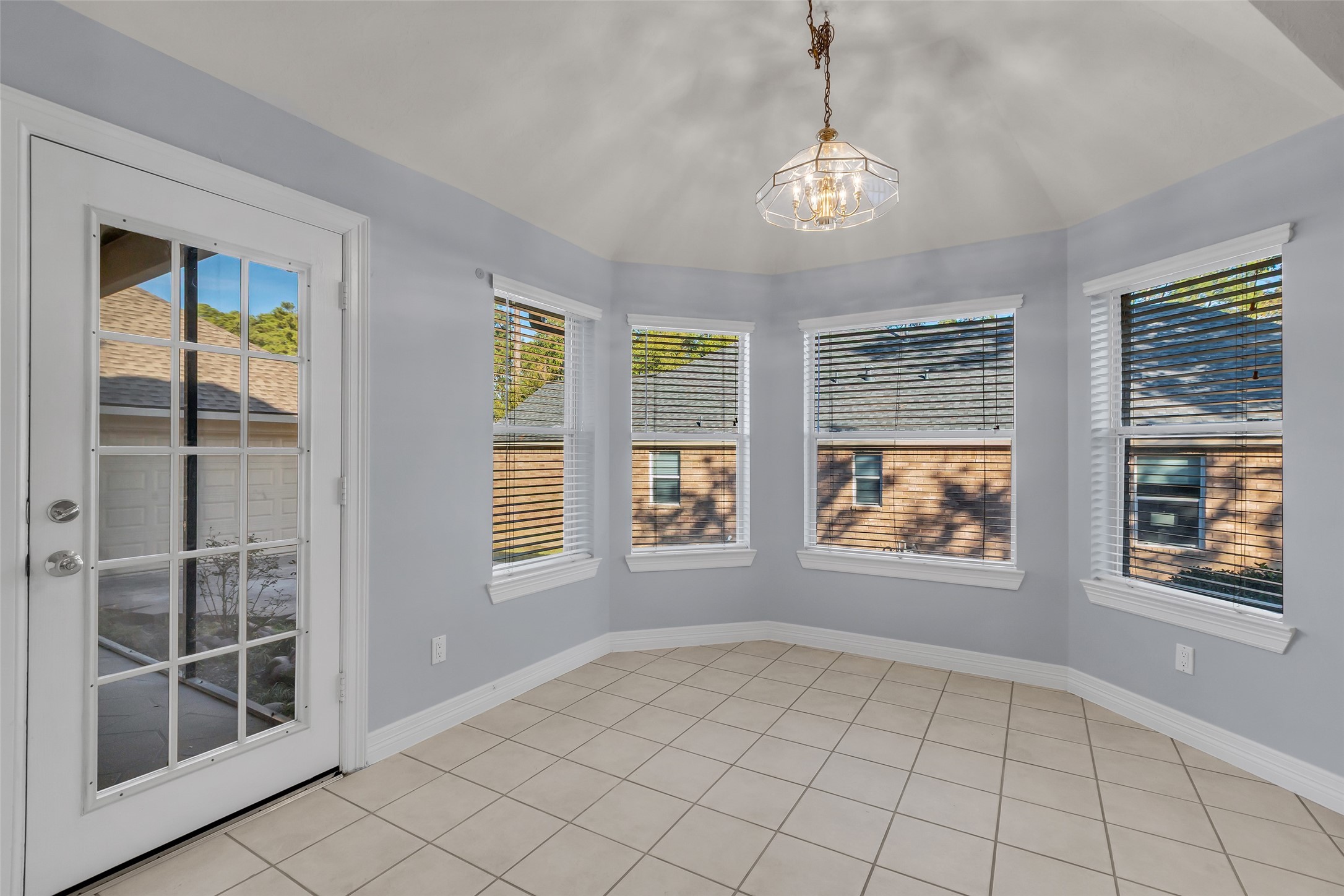 35 W Pines Drive Property Photo 8