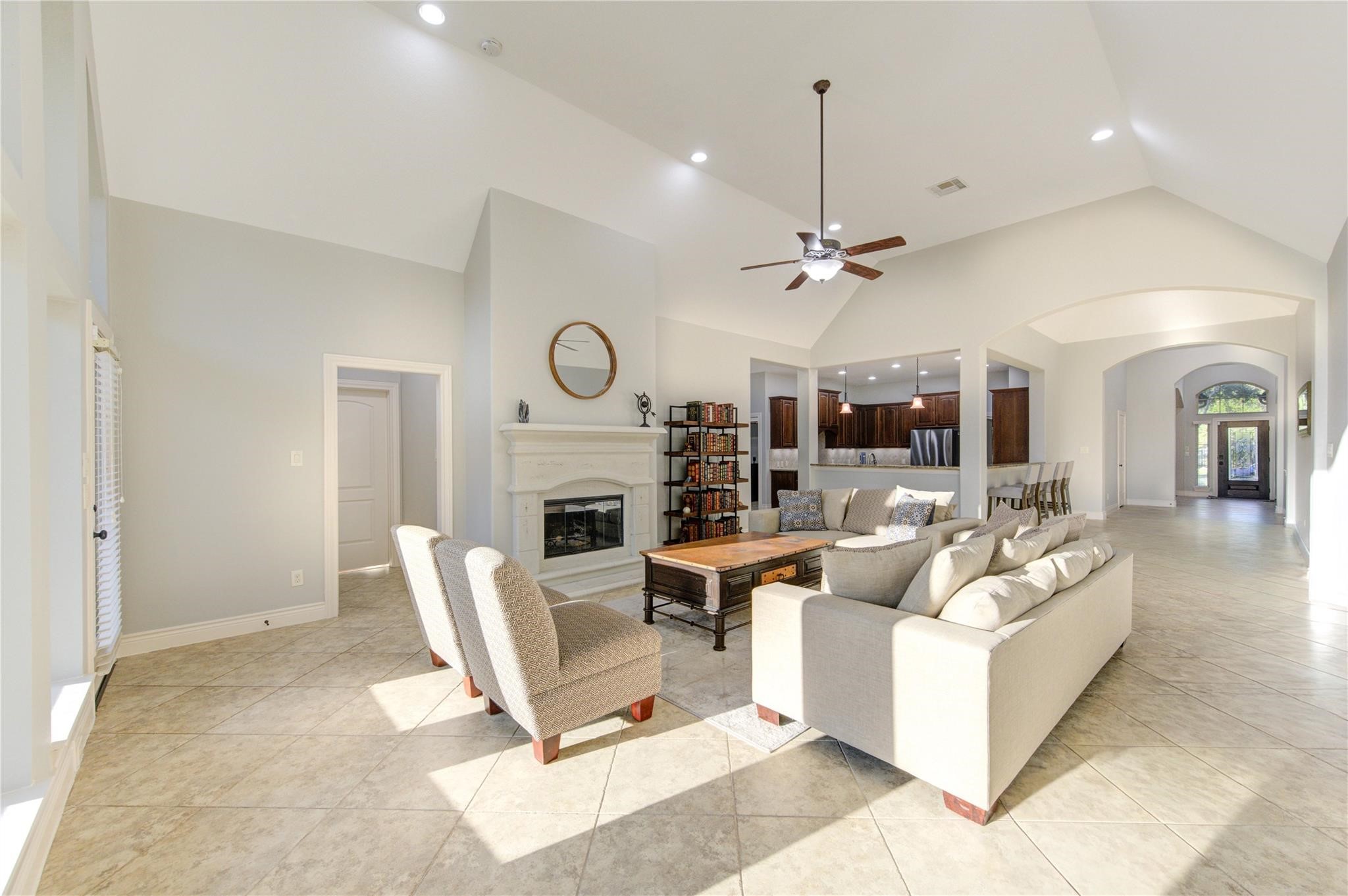 2914 Legend Hill Drive Property Photo 1