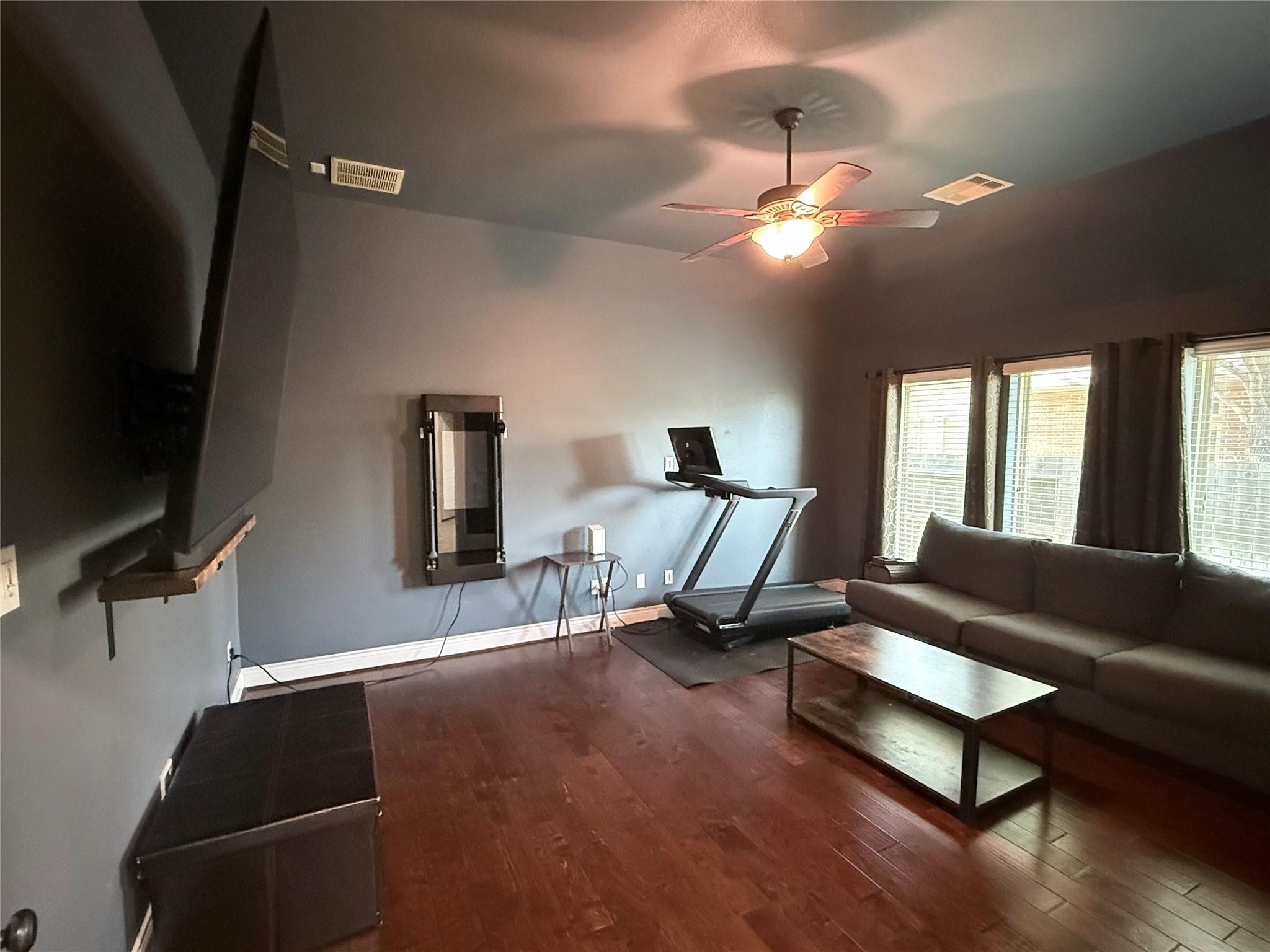 2914 Legend Hill Drive Property Photo 25