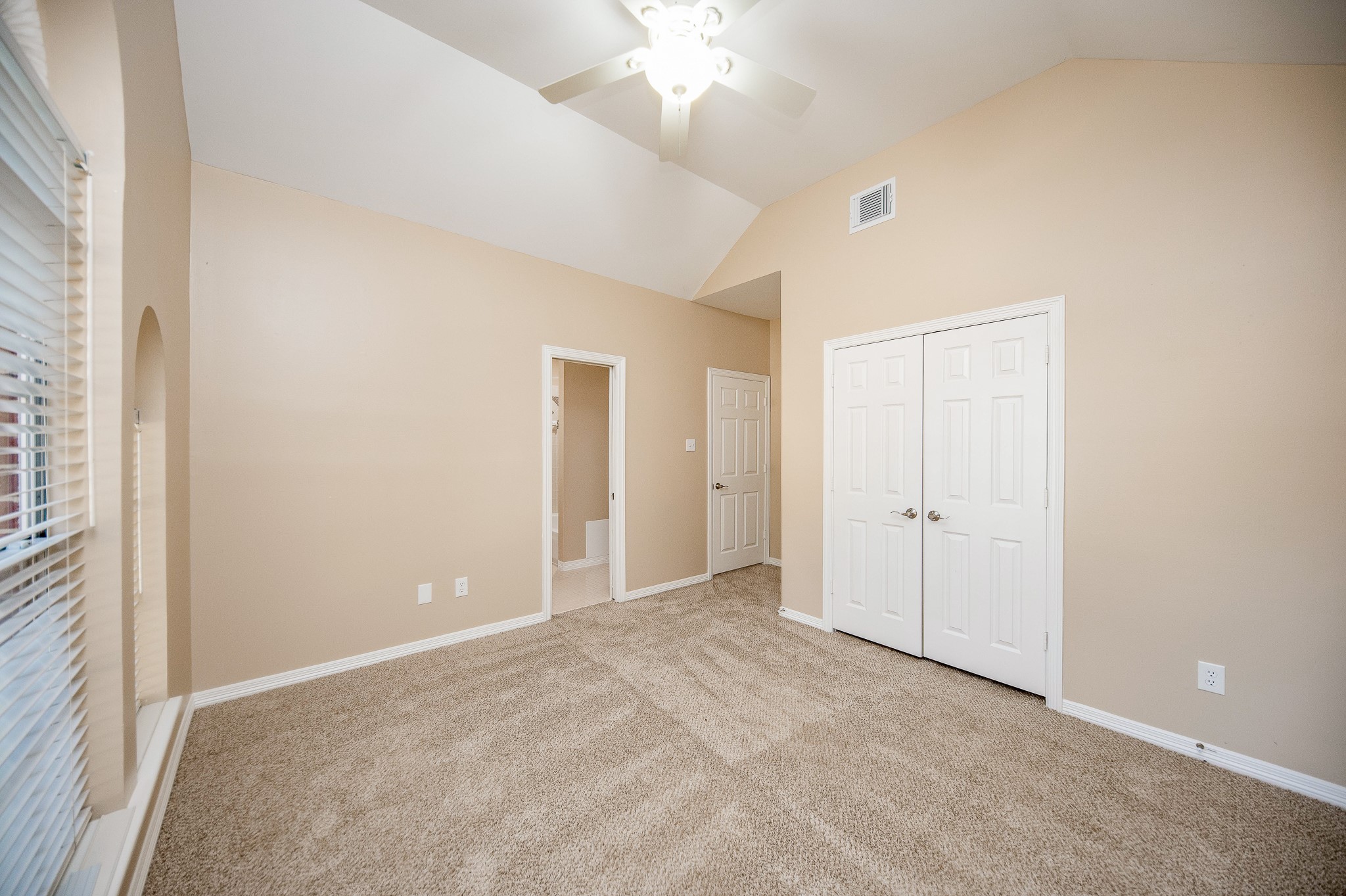 23014 Laguna Point Drive Property Photo 32