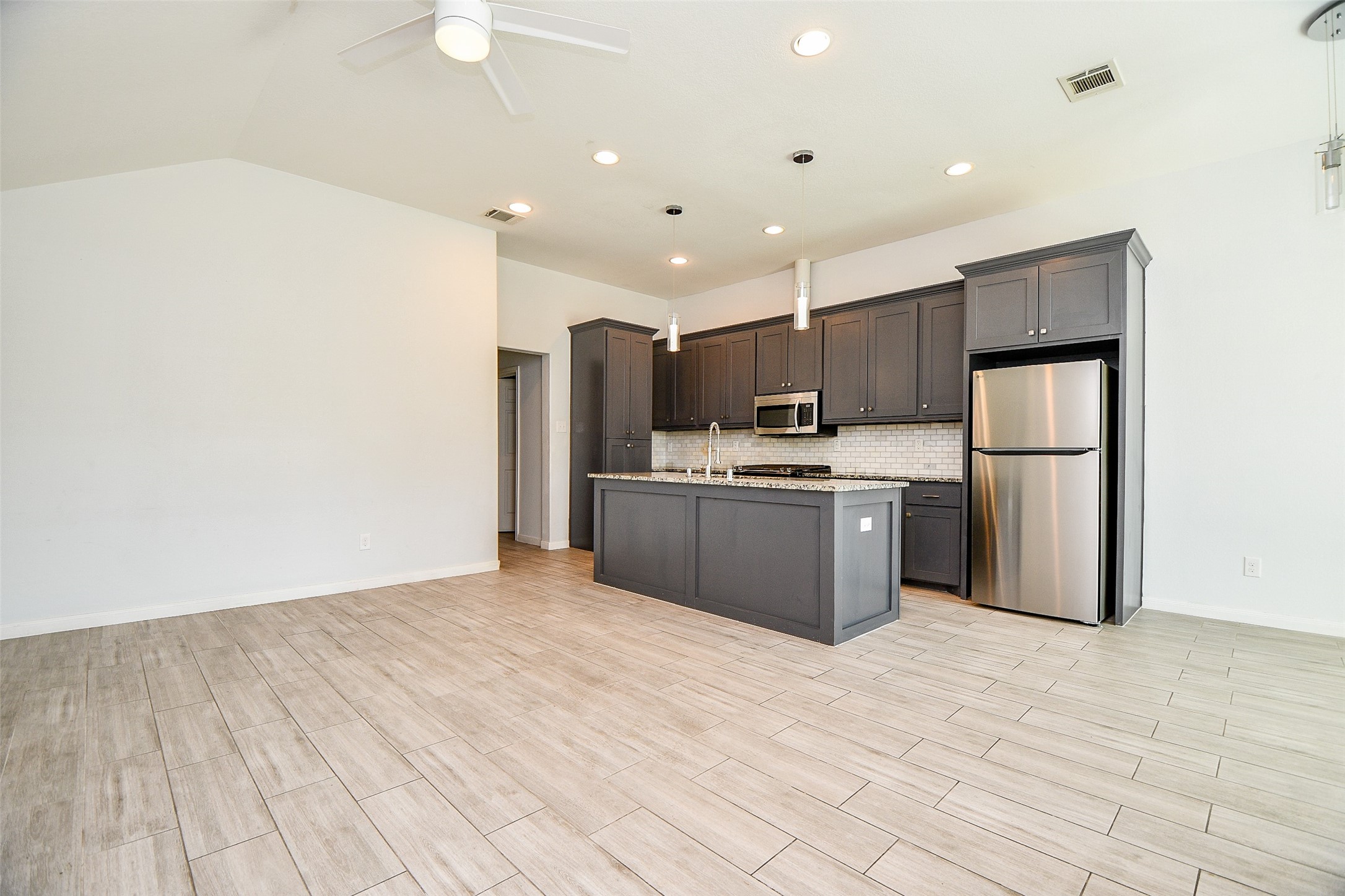 6747 England Street A Property Photo 4