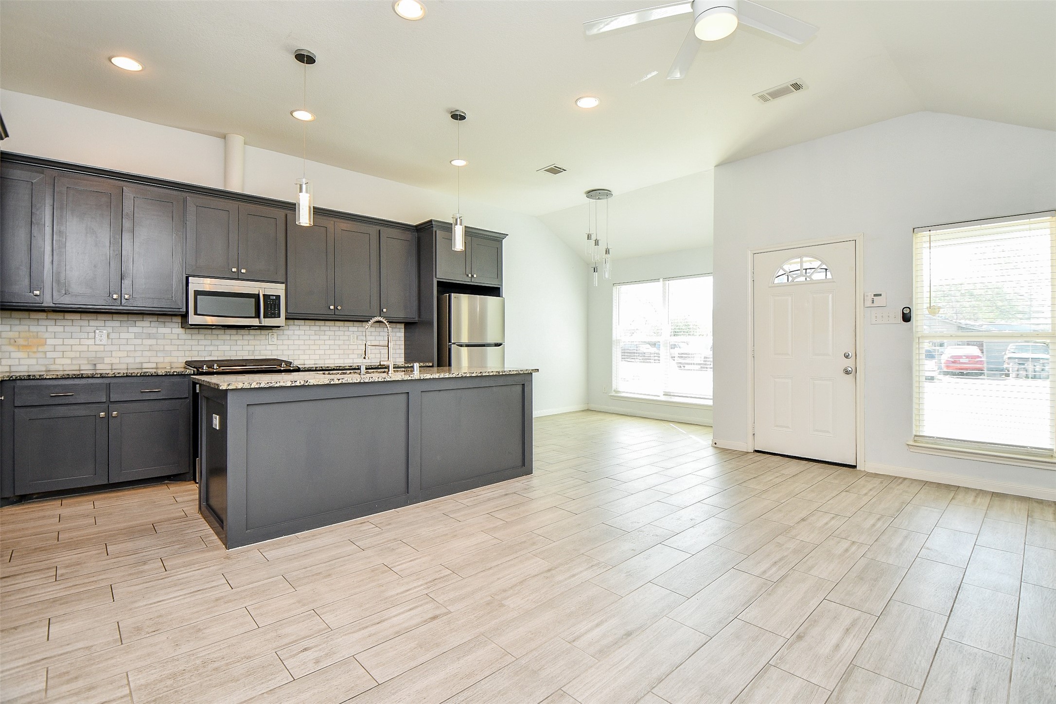 6747 England Street A Property Photo 6
