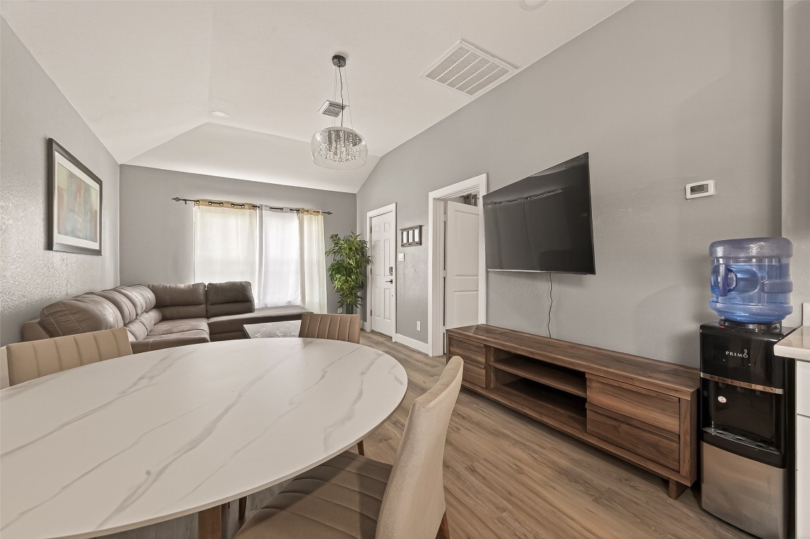 4309 Beggs Street Property Photo 10