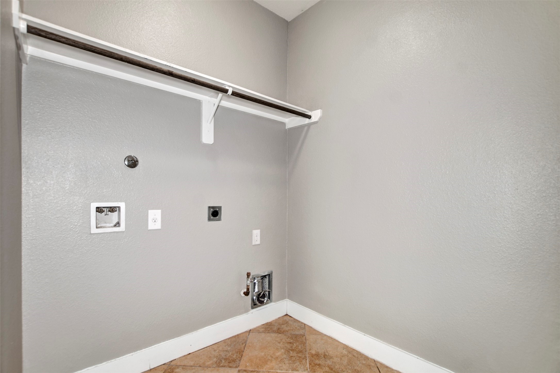 59 Beaconsfield Drive Property Photo 36