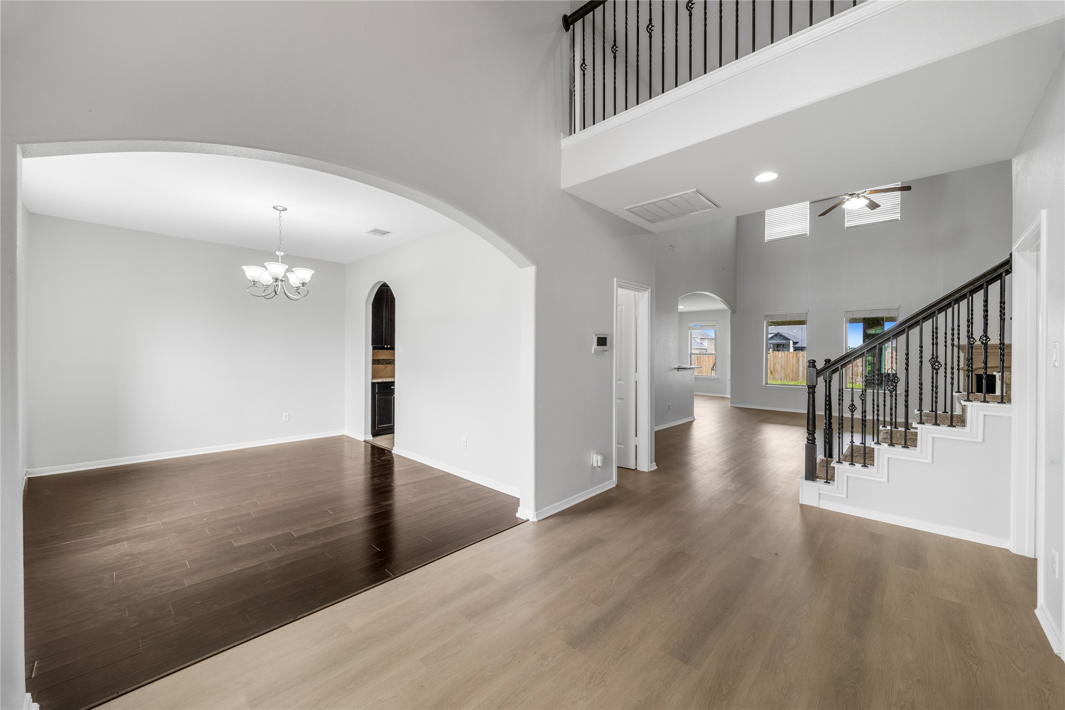 11915 Eagle Ridge Drive Property Photo 4