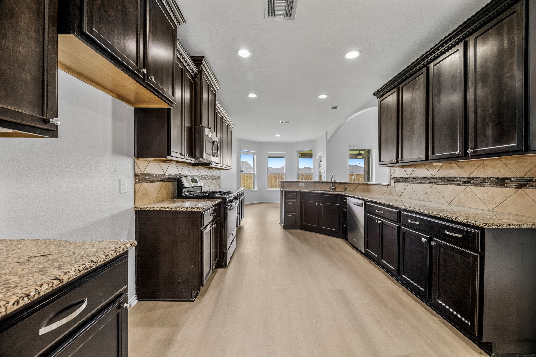11915 Eagle Ridge Drive Property Photo 10