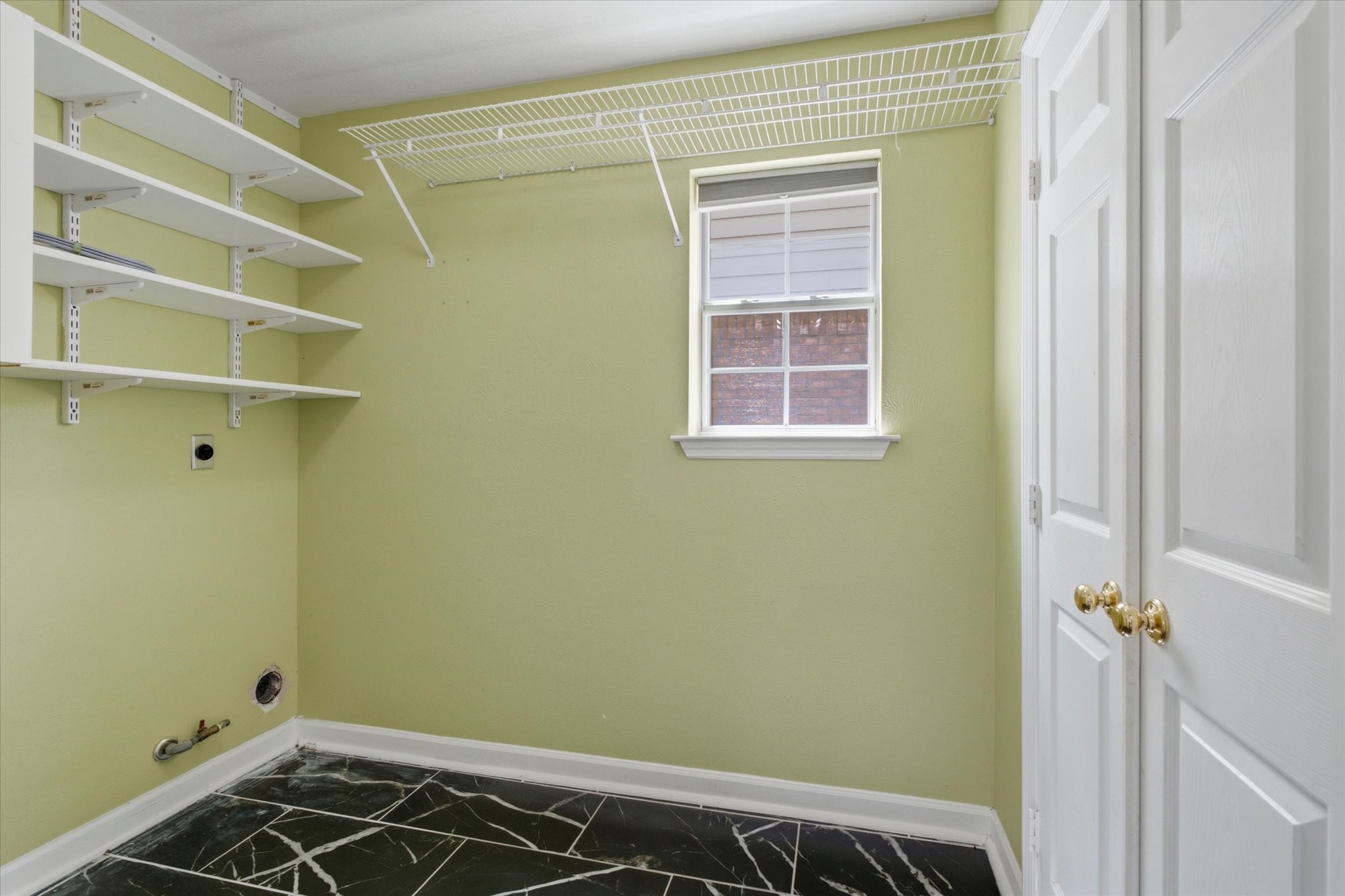 7210 Hazel Cove Drive Property Photo 10