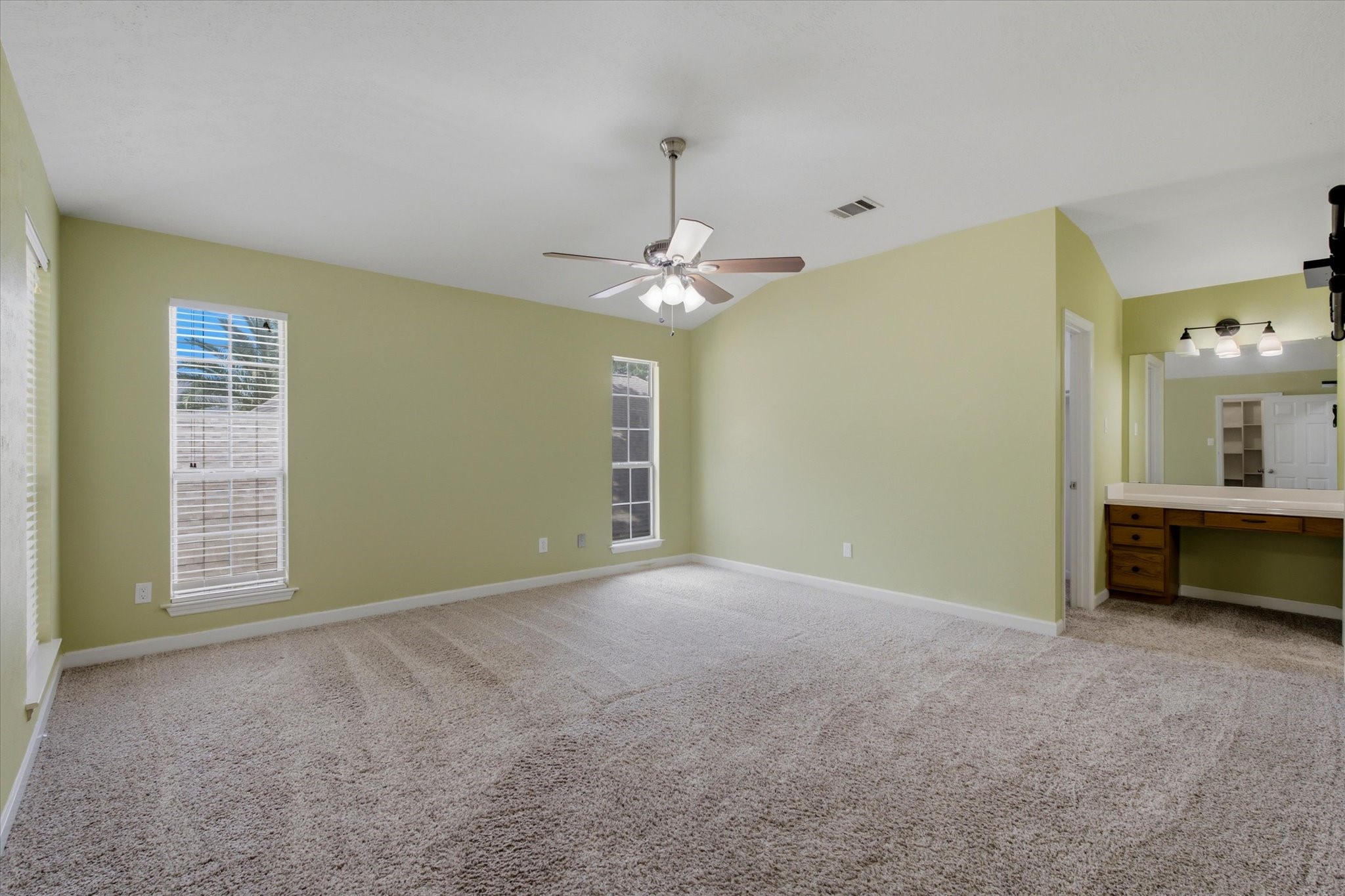 7210 Hazel Cove Drive Property Photo 11