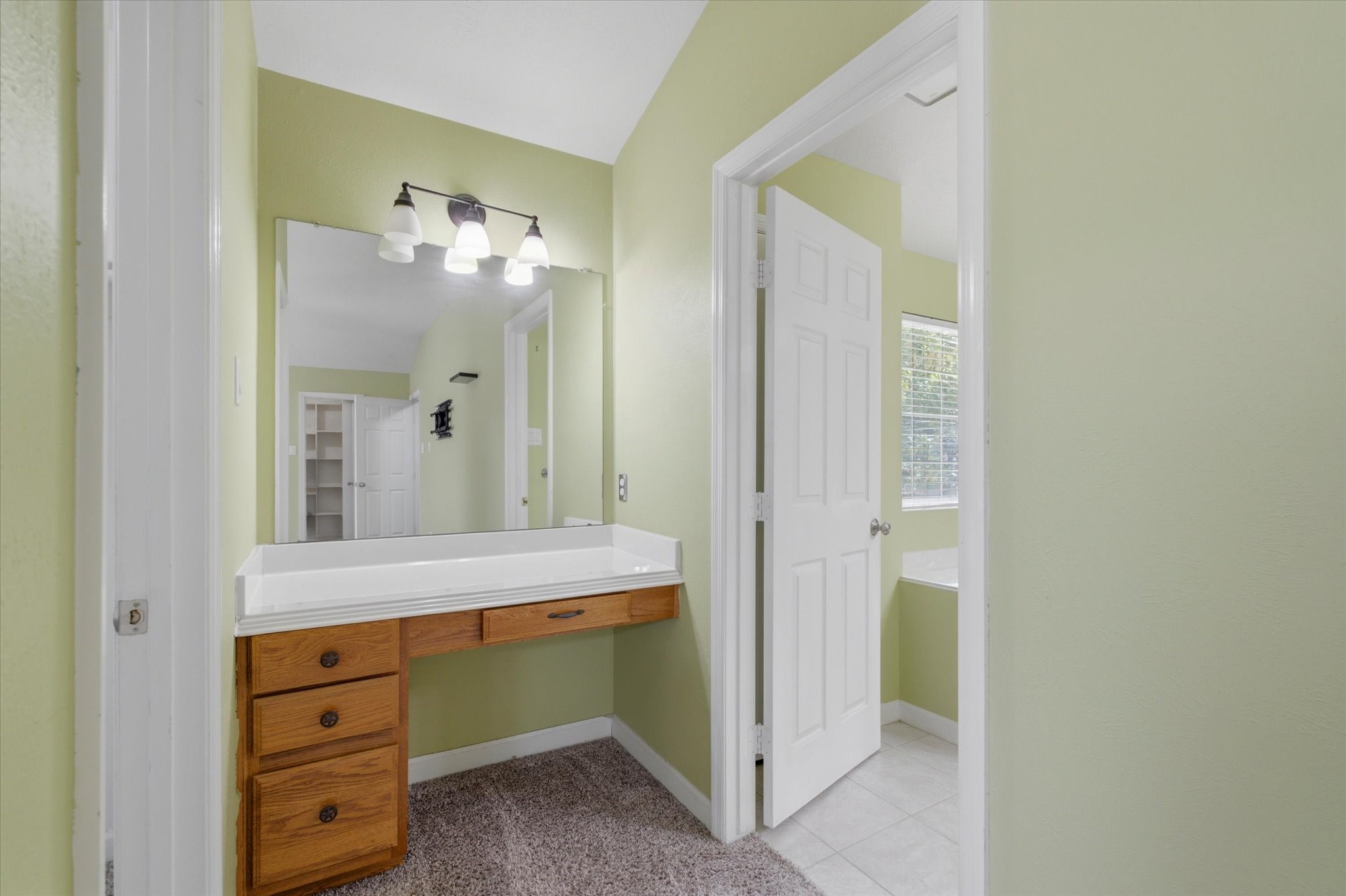 7210 Hazel Cove Drive Property Photo 13