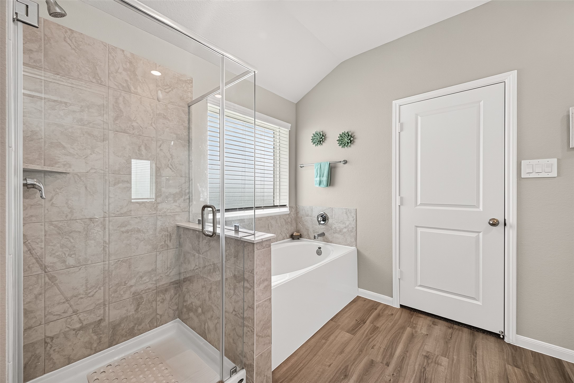 12707 Gabrial Drive Property Photo 19