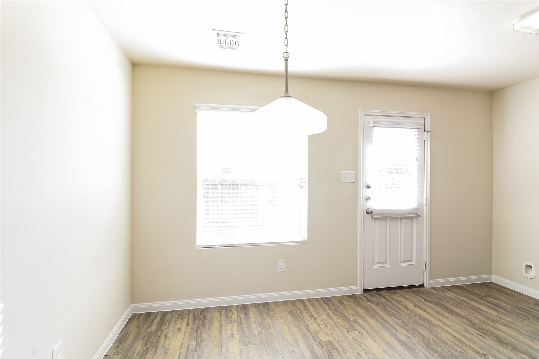 12043 Pia Drive Property Photo 2
