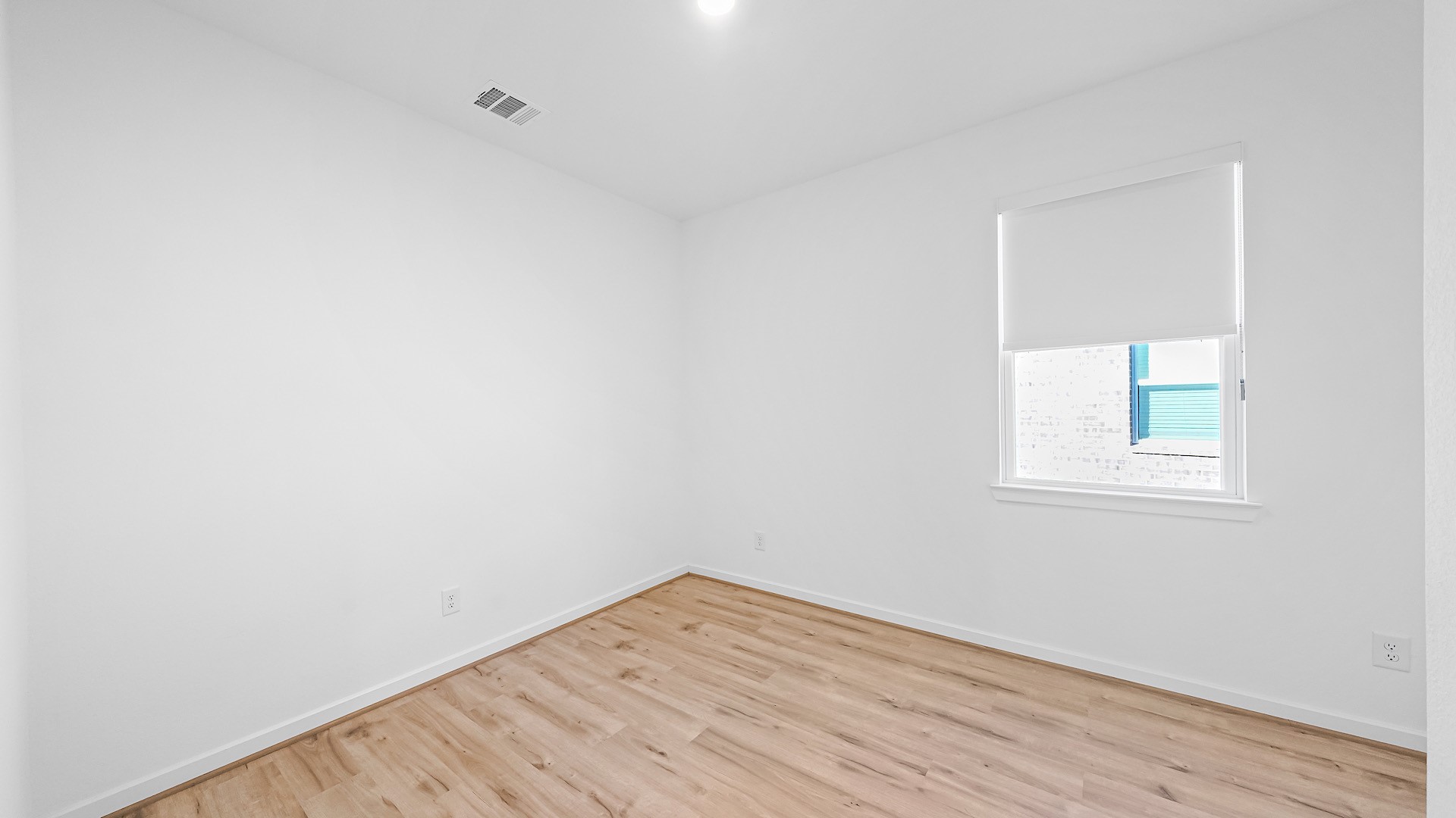 7211 Greenbriar Bend Court Property Photo 7