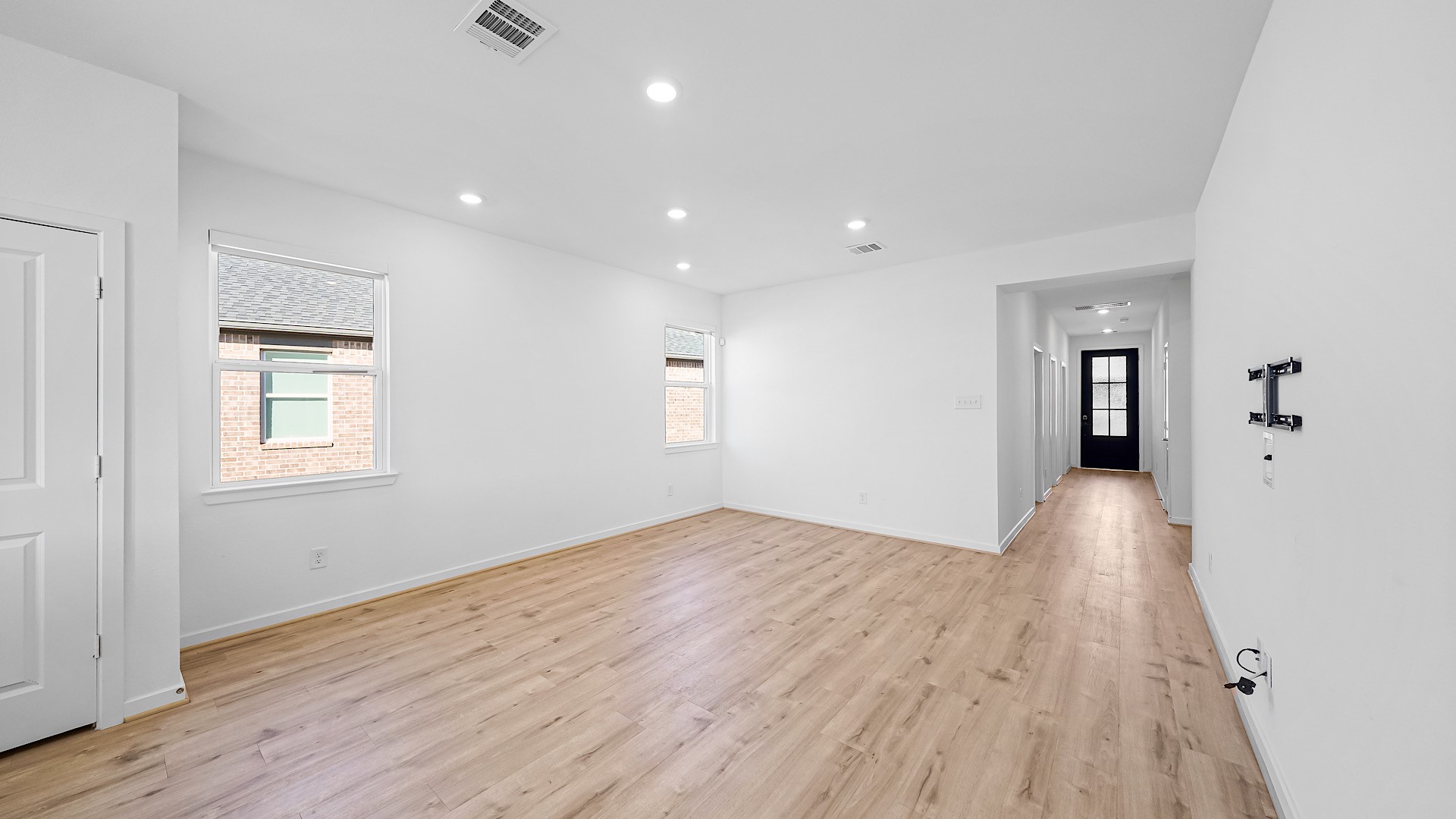 7211 Greenbriar Bend Court Property Photo 10
