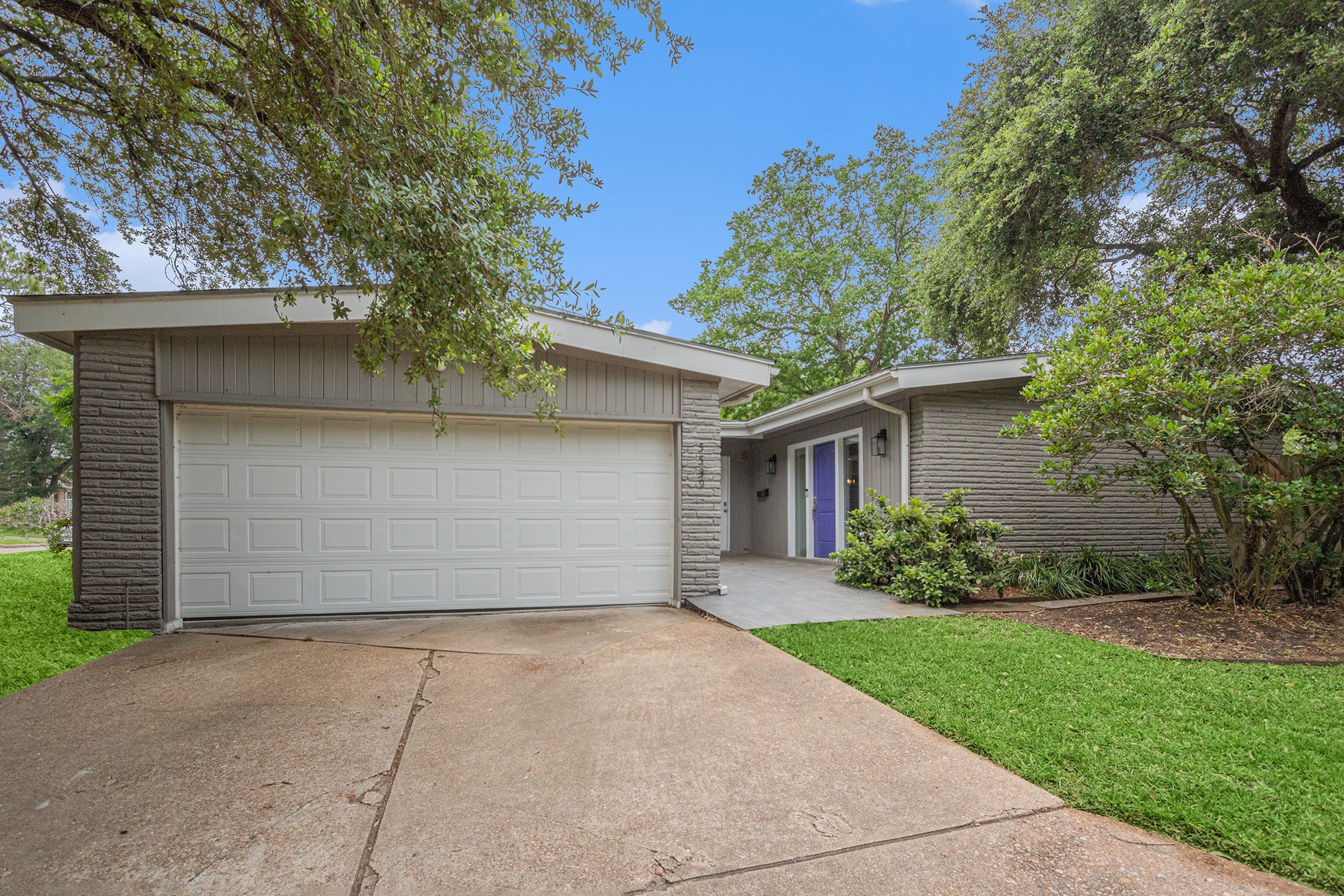 5539 Indigo Street Property Photo 1