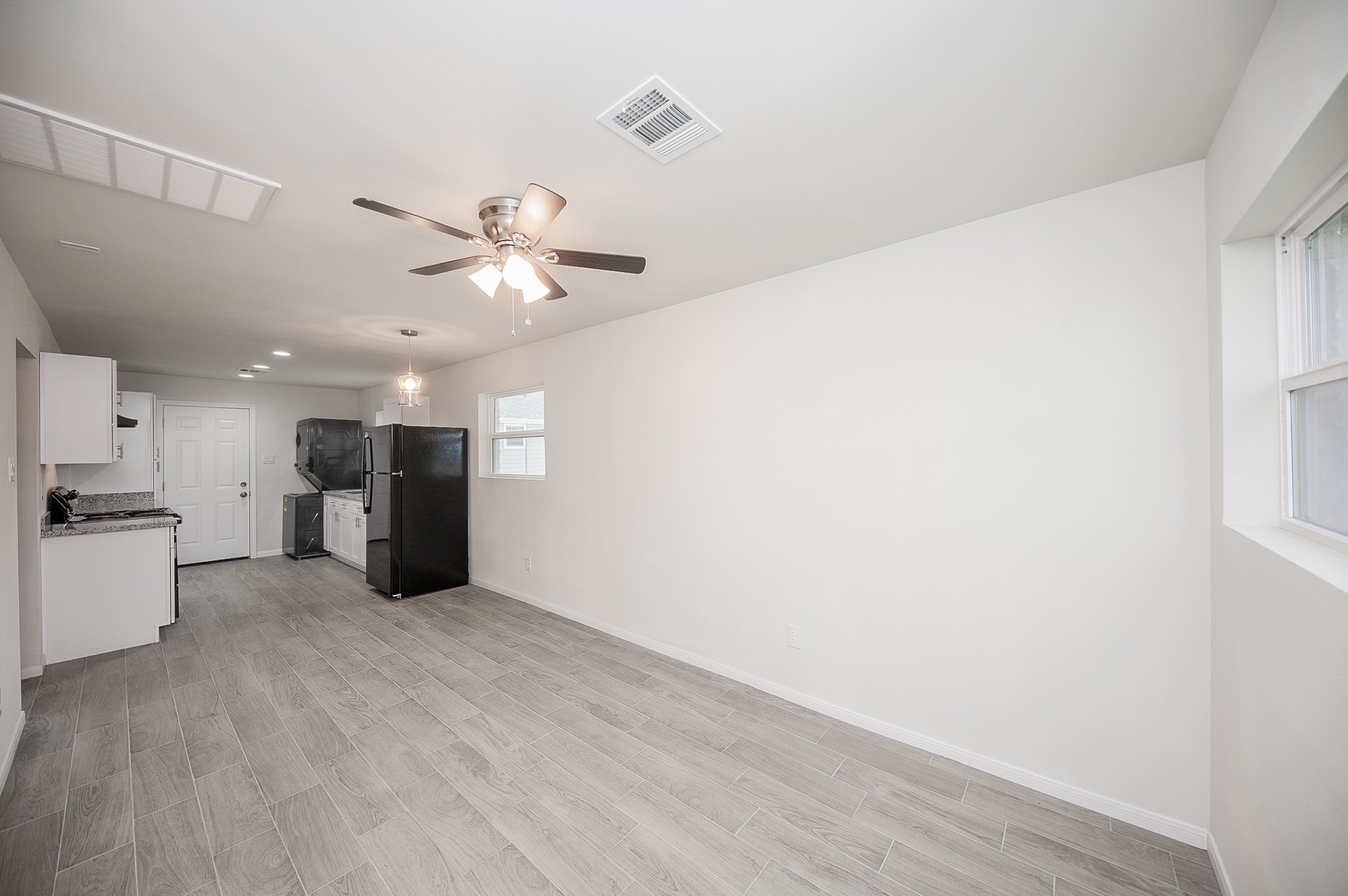 5042 Mallow Street B Property Photo 1