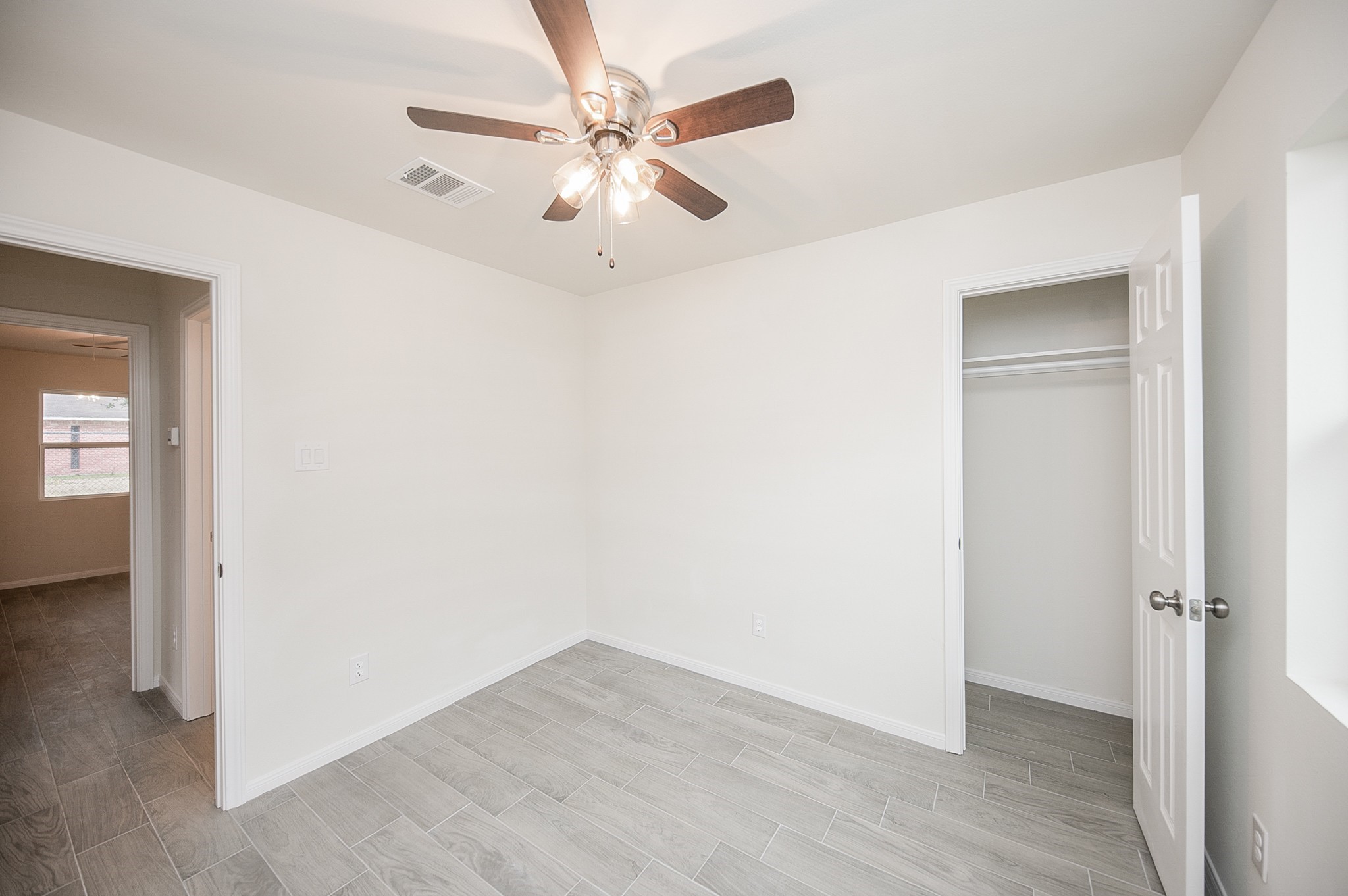 5042 Mallow Street B Property Photo 9