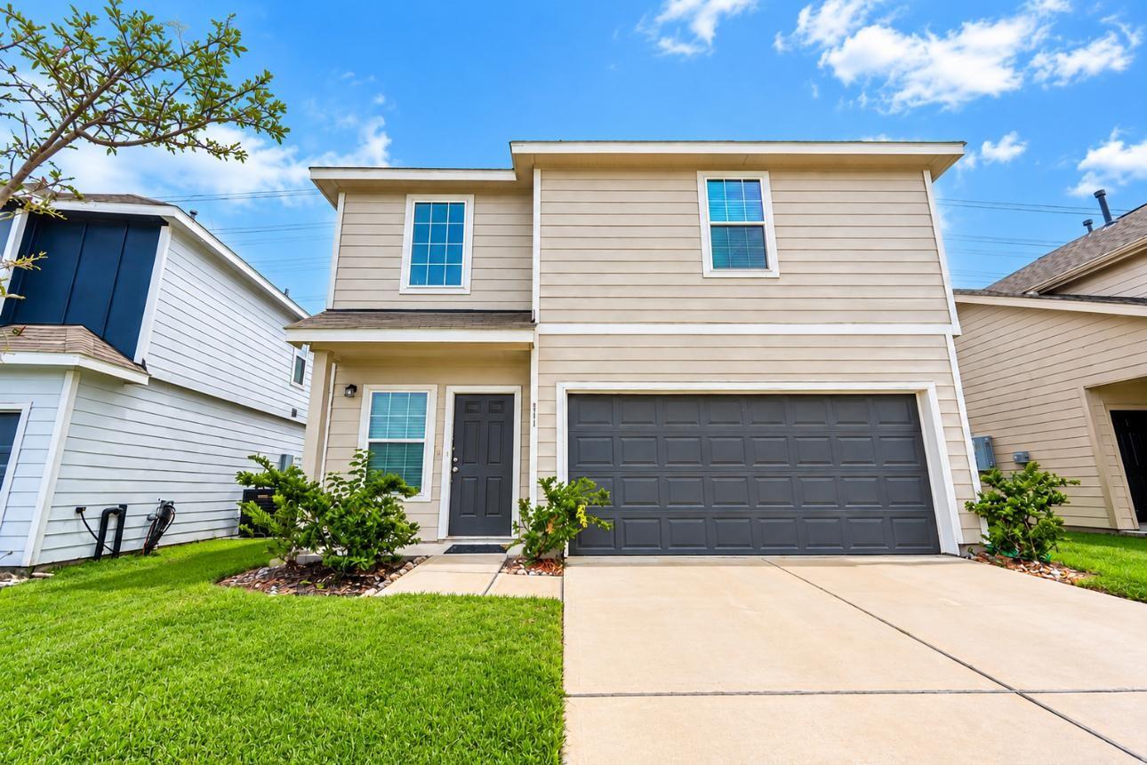 911 Imperial Heights Drive, Houston TX 77073 Property Photo 1