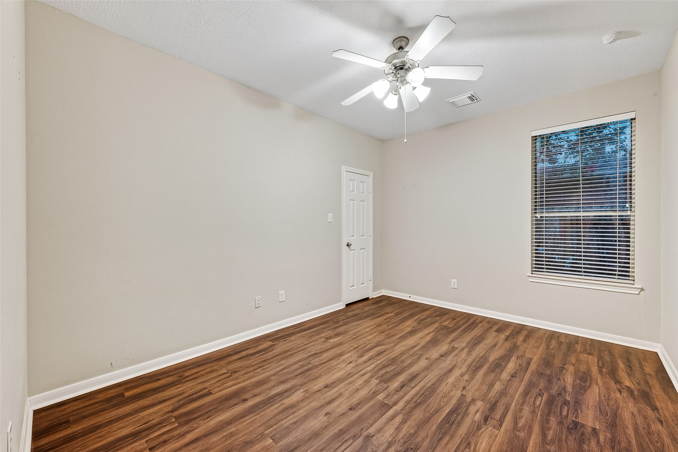 24222 Lake Path Circle Property Photo 28