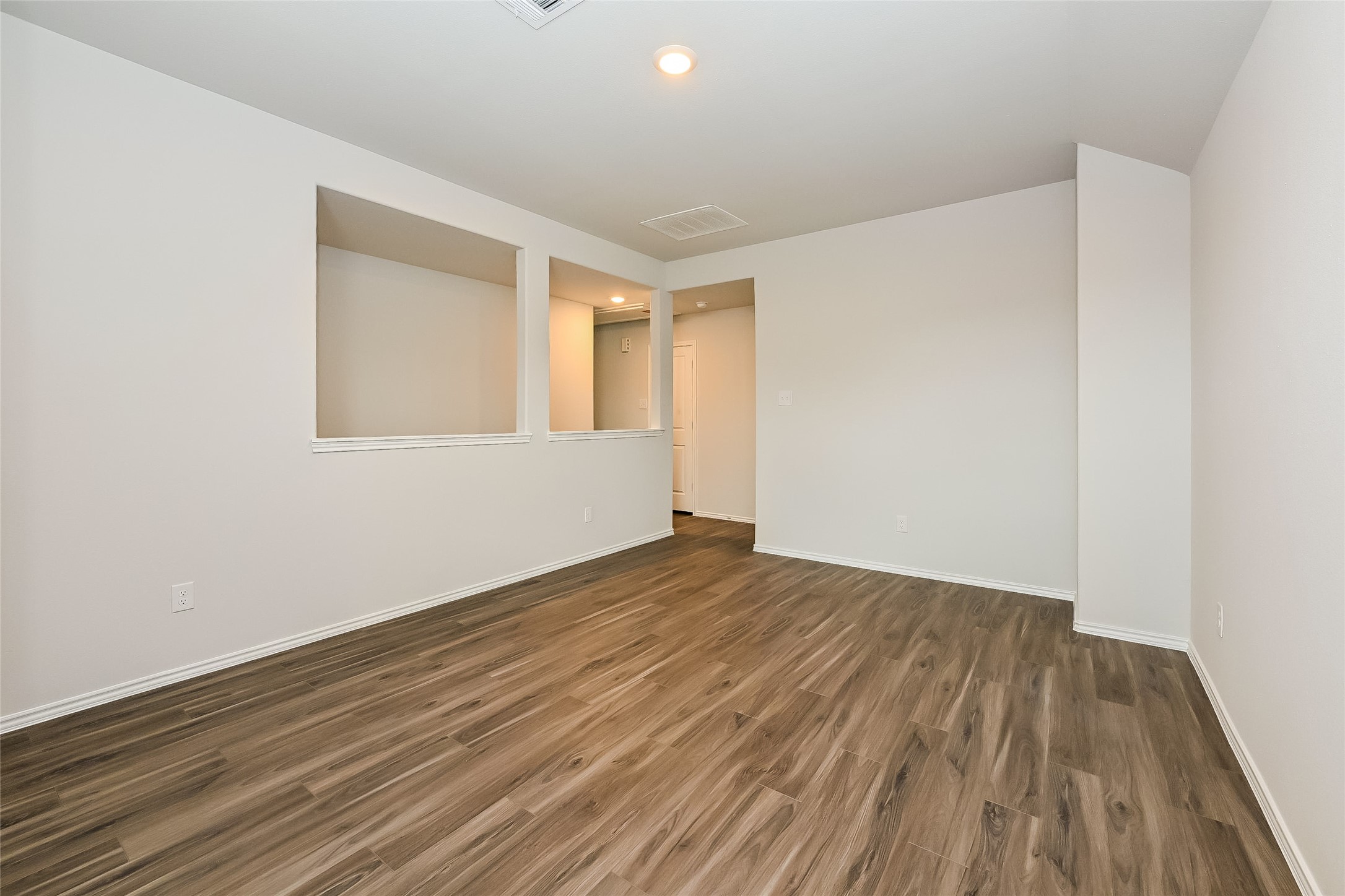 1225 Narrow Heights Drive Property Photo 3
