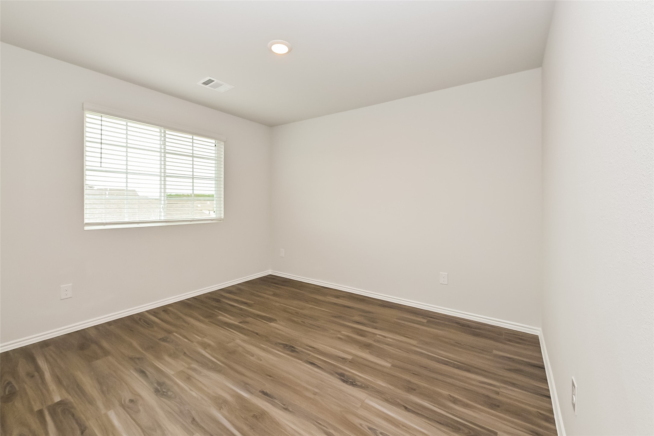 1225 Narrow Heights Drive Property Photo 10