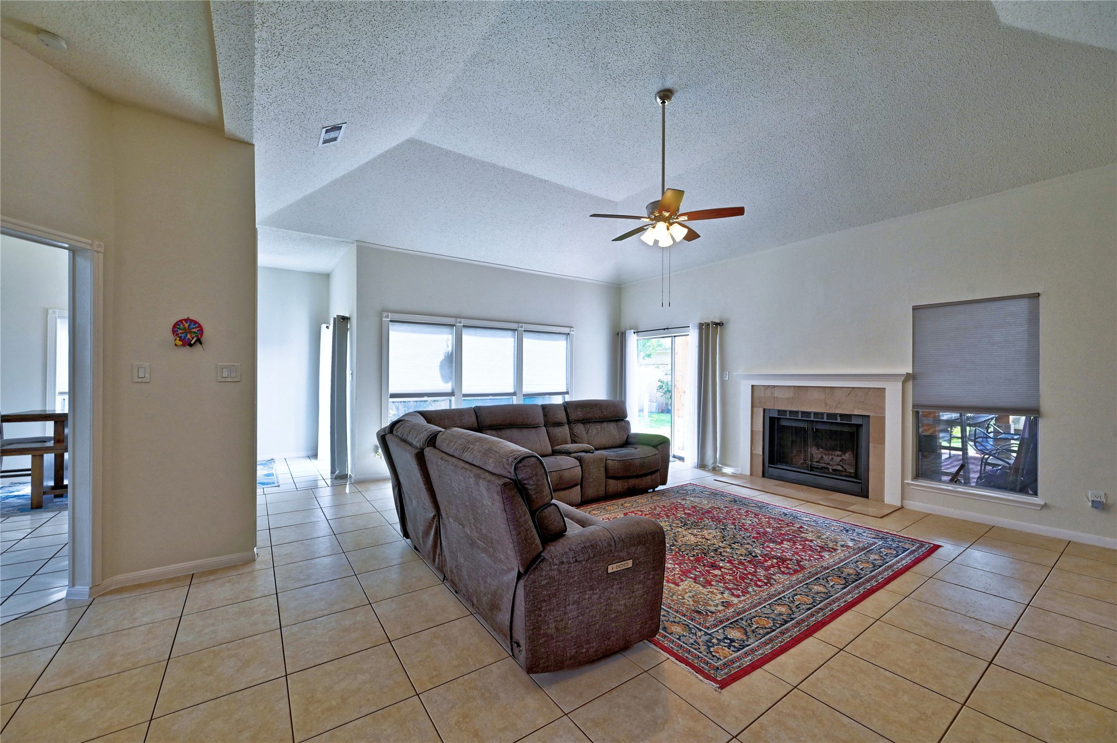 7407 Creekfield Drive Property Photo 10