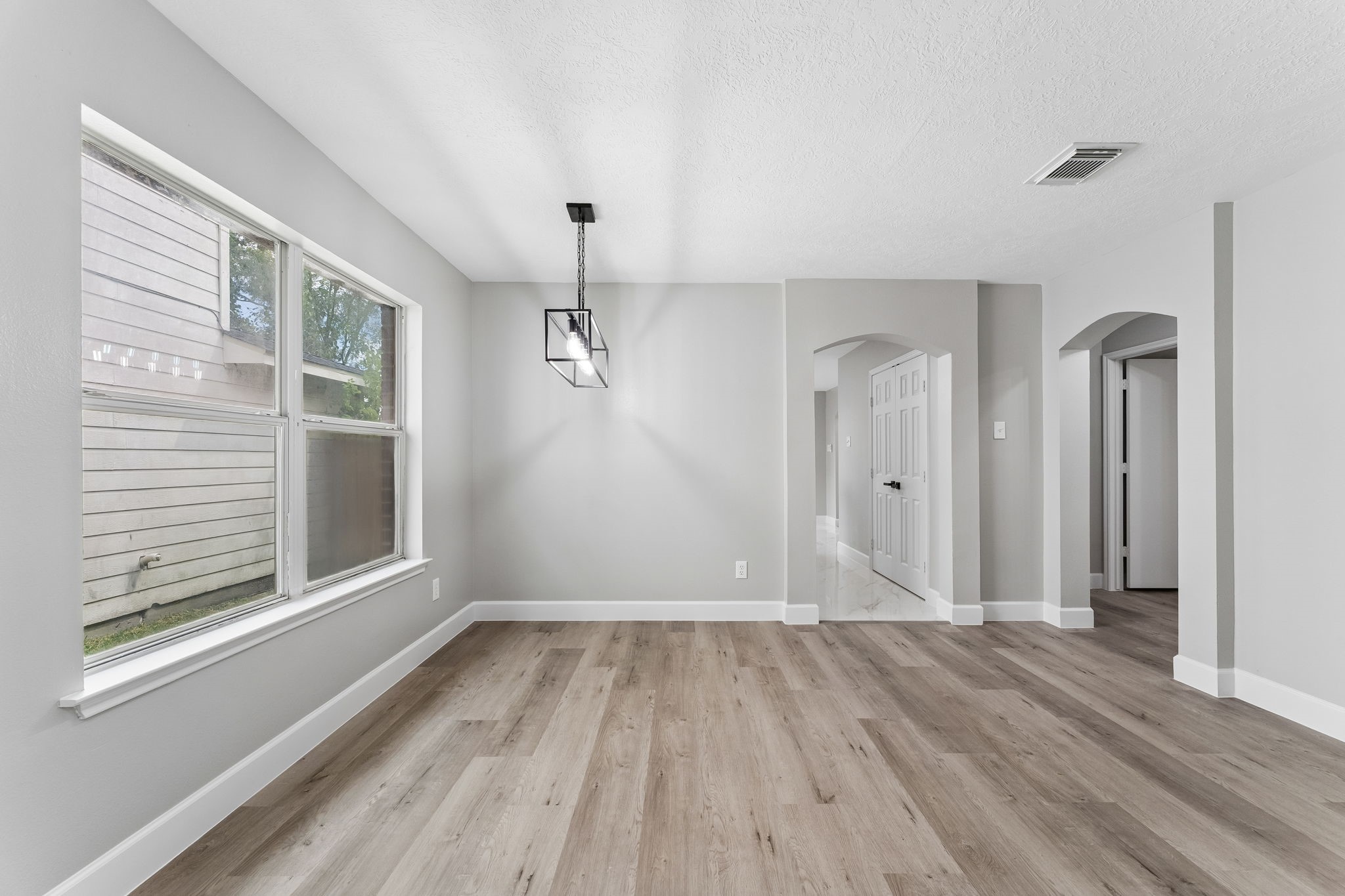 14735 Mesa Village Drive Property Photo 5