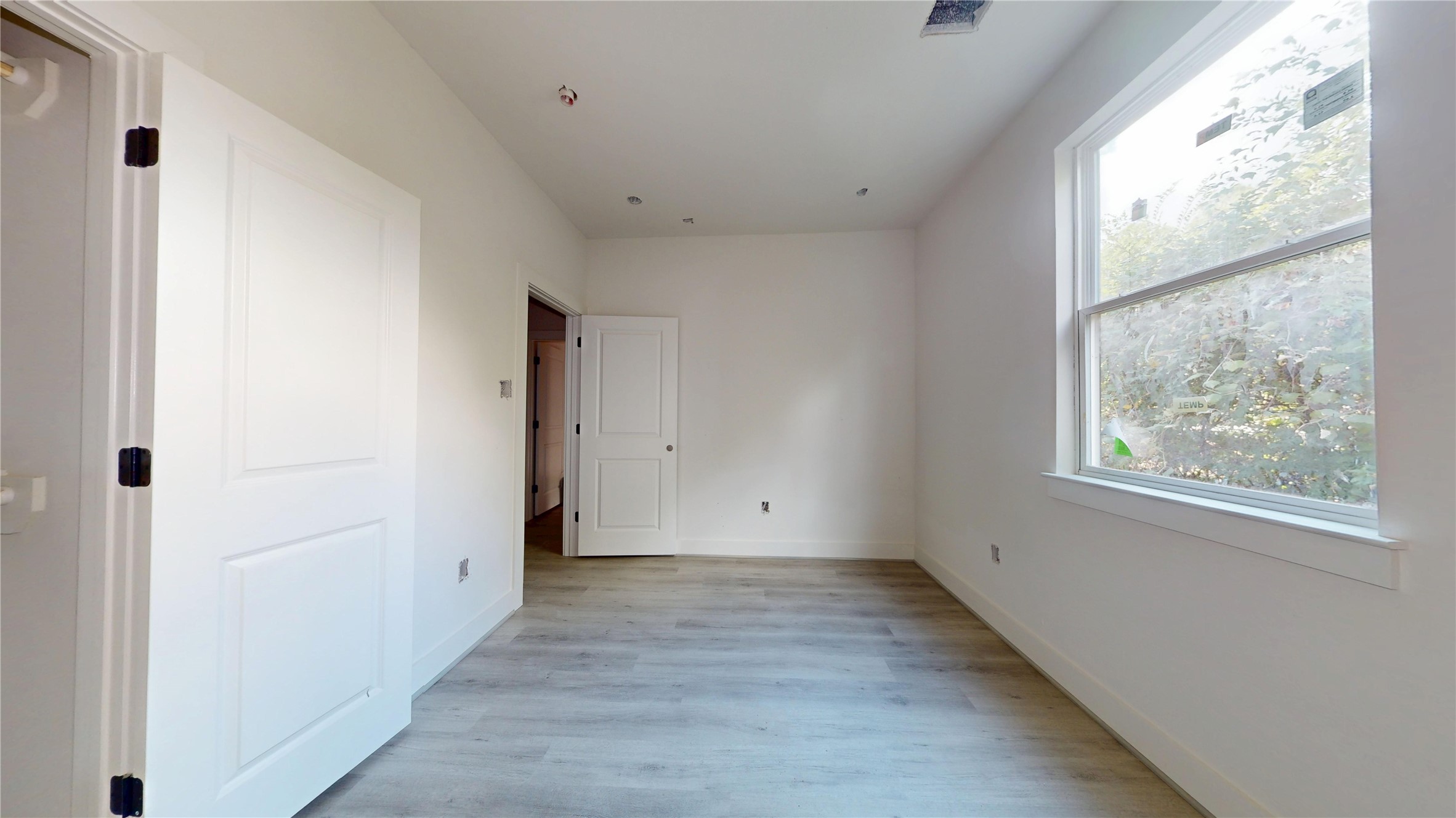 2033 Oak Forest Drive Property Photo 15