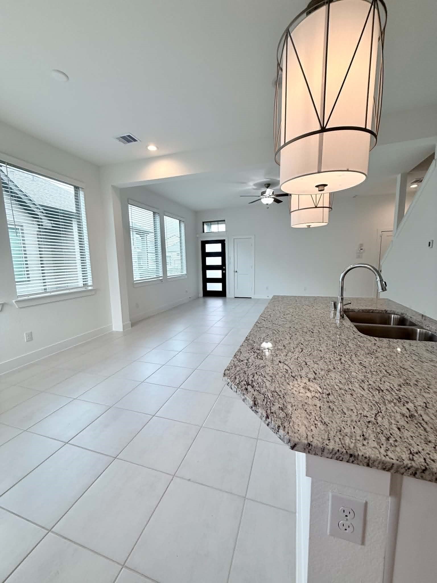 1539 Crystal Stream Drive Property Photo 10