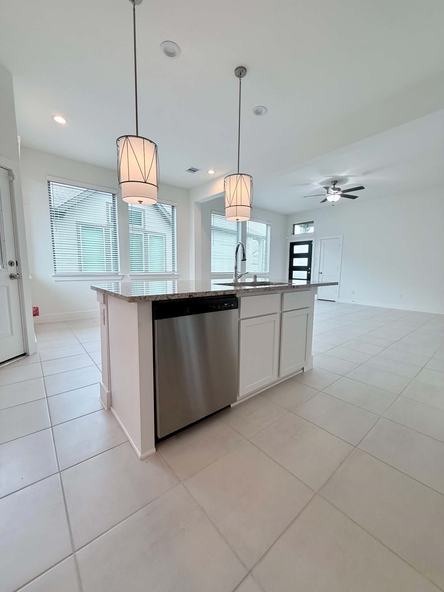 1539 Crystal Stream Drive Property Photo 11