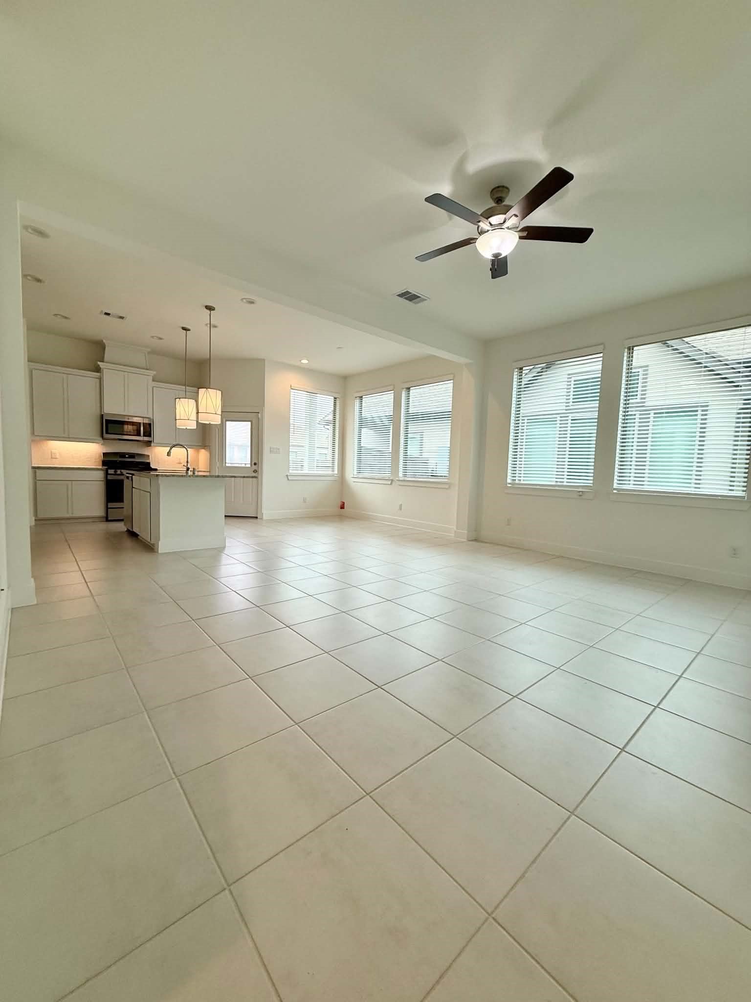 1539 Crystal Stream Drive Property Photo 17