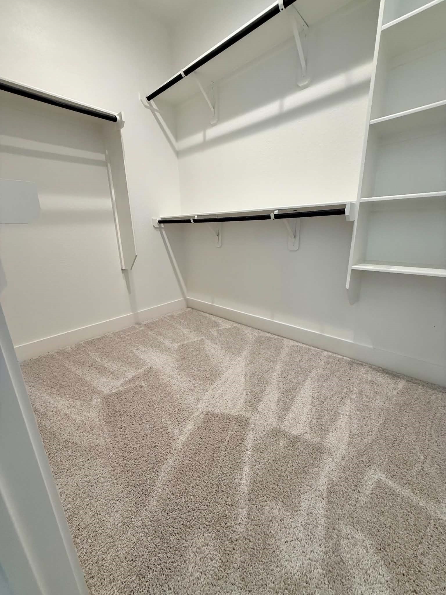 1539 Crystal Stream Drive Property Photo 23