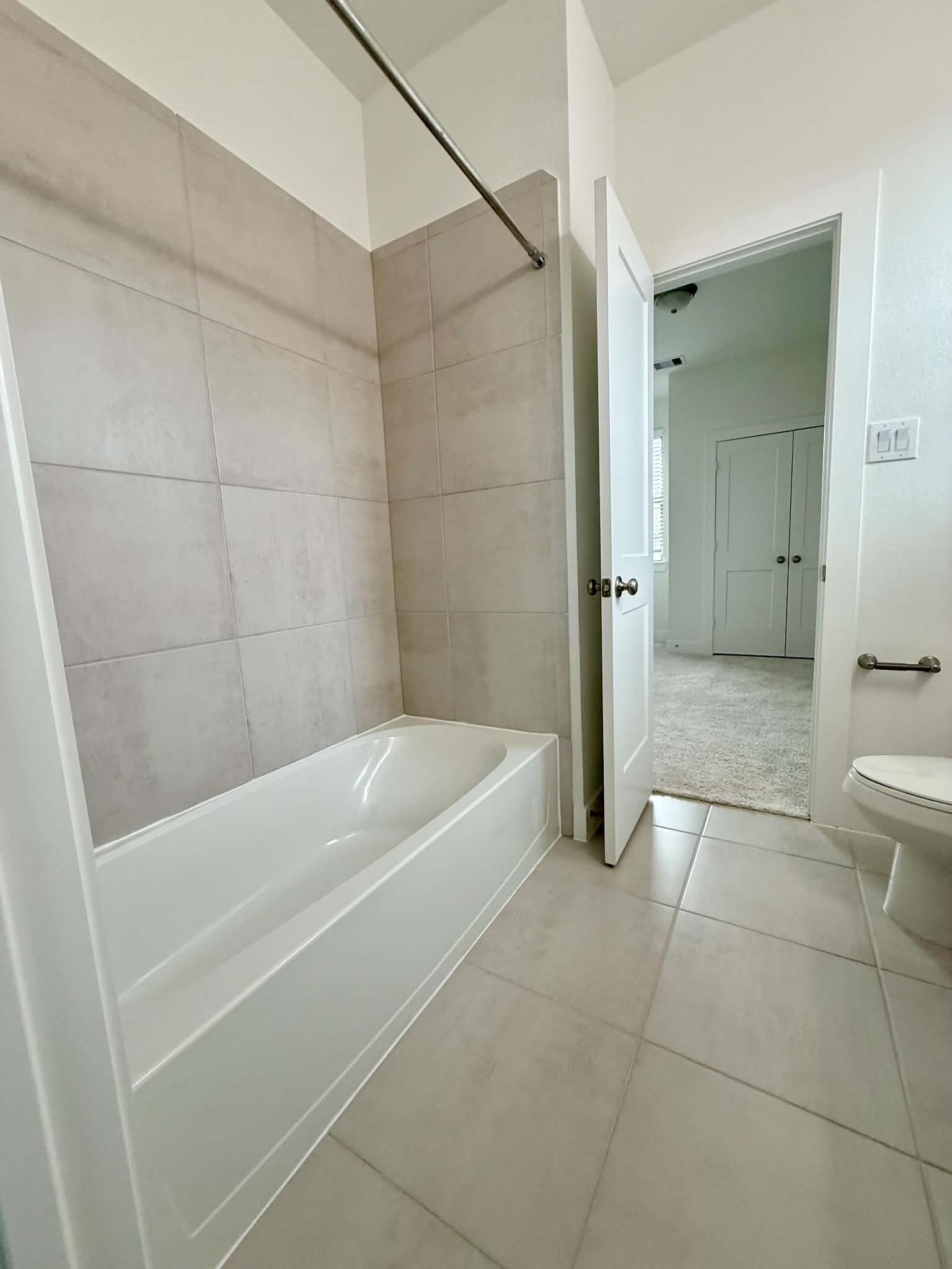 1539 Crystal Stream Drive Property Photo 29