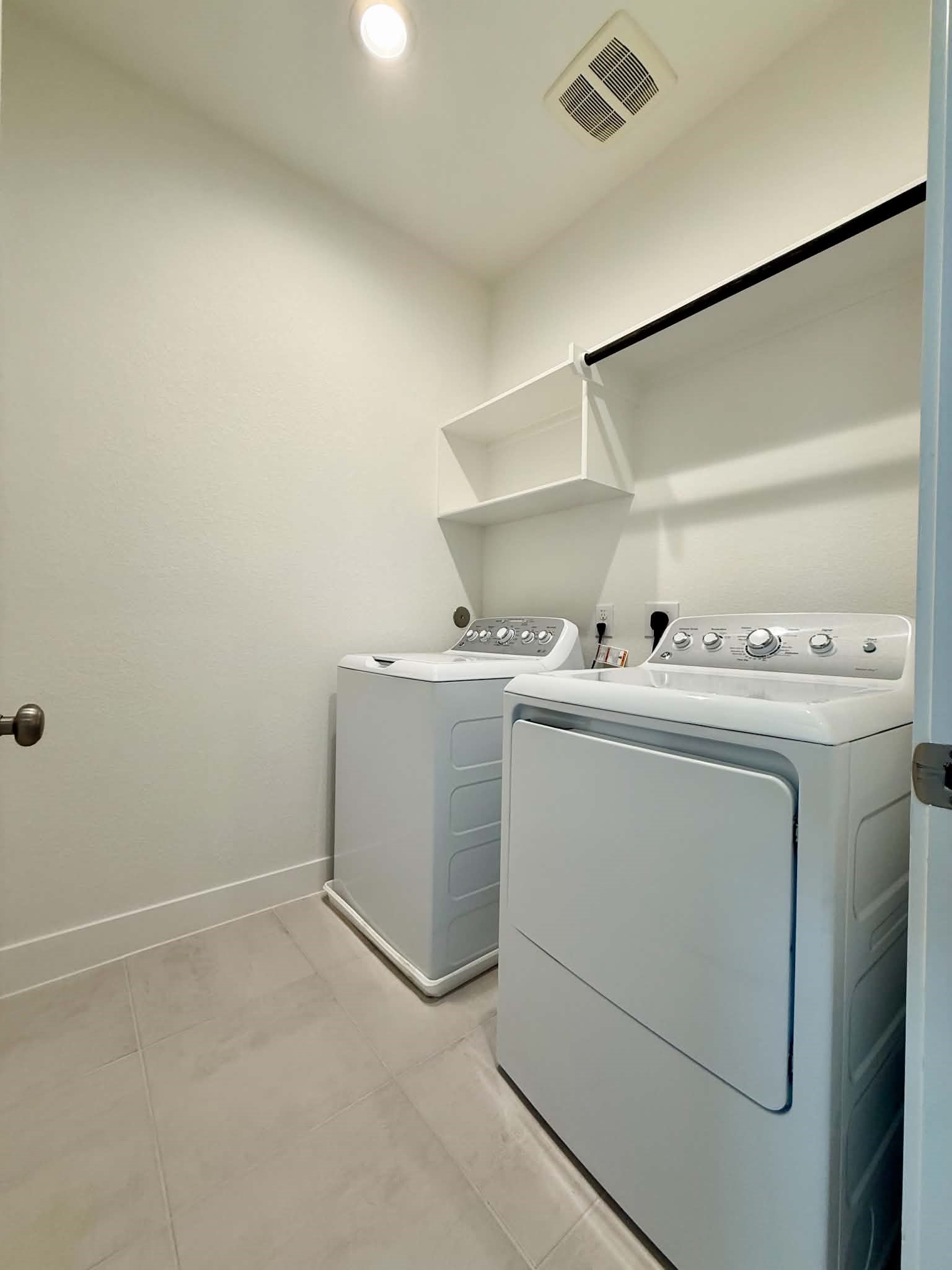 1539 Crystal Stream Drive Property Photo 30