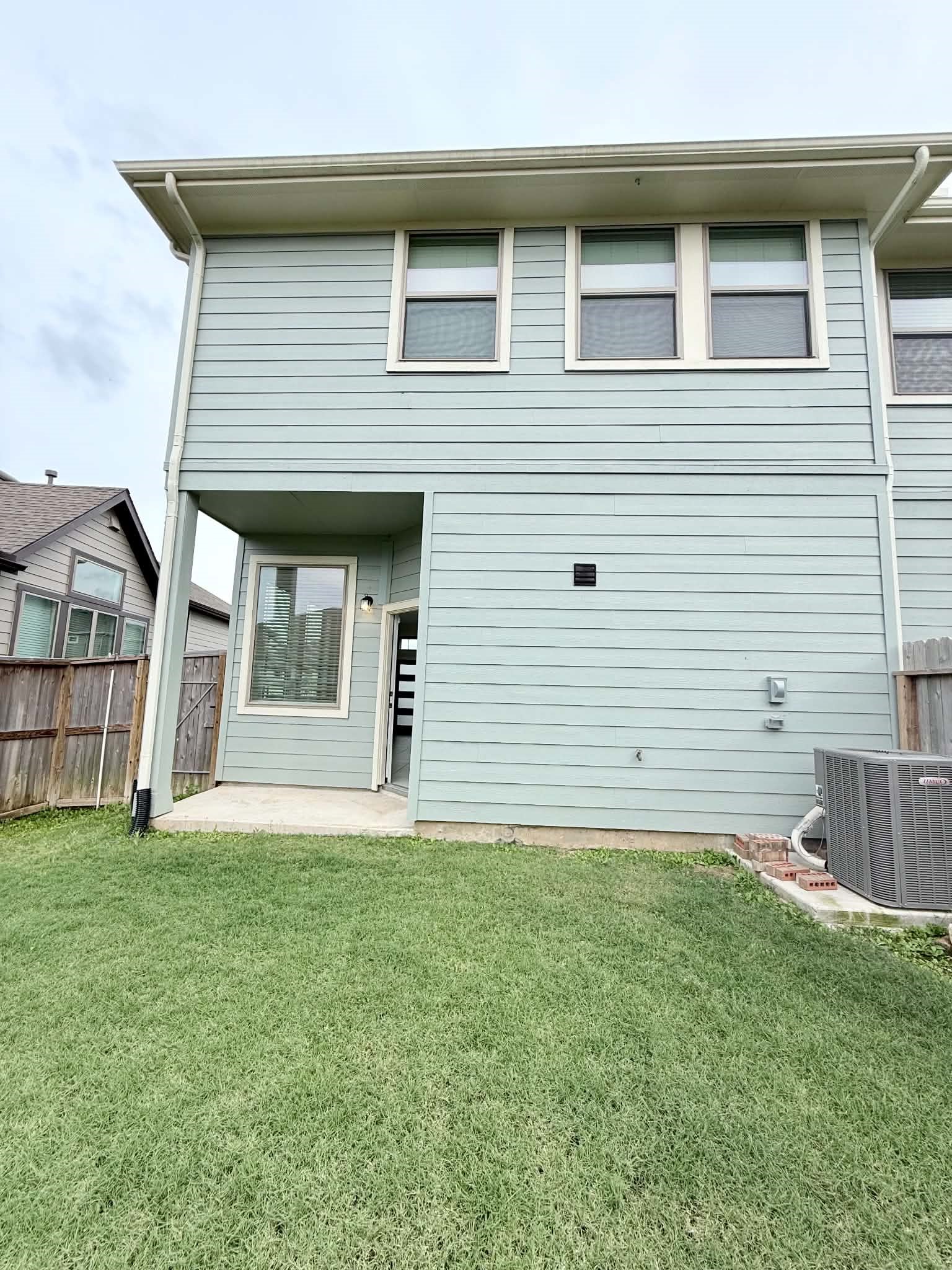 1539 Crystal Stream Drive Property Photo 34