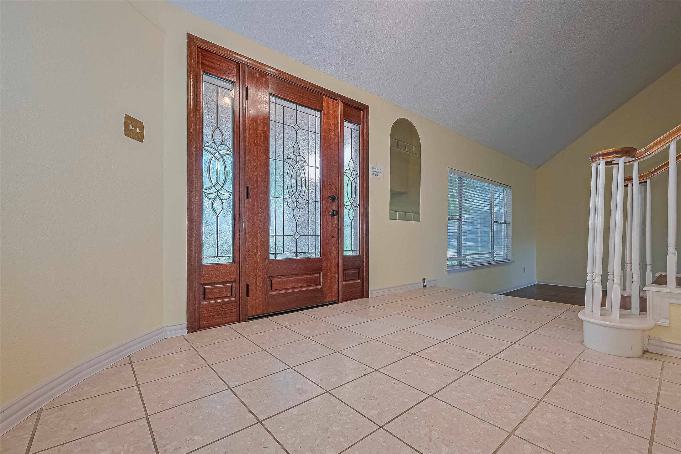 5127 Smokey River Drive Property Photo 2