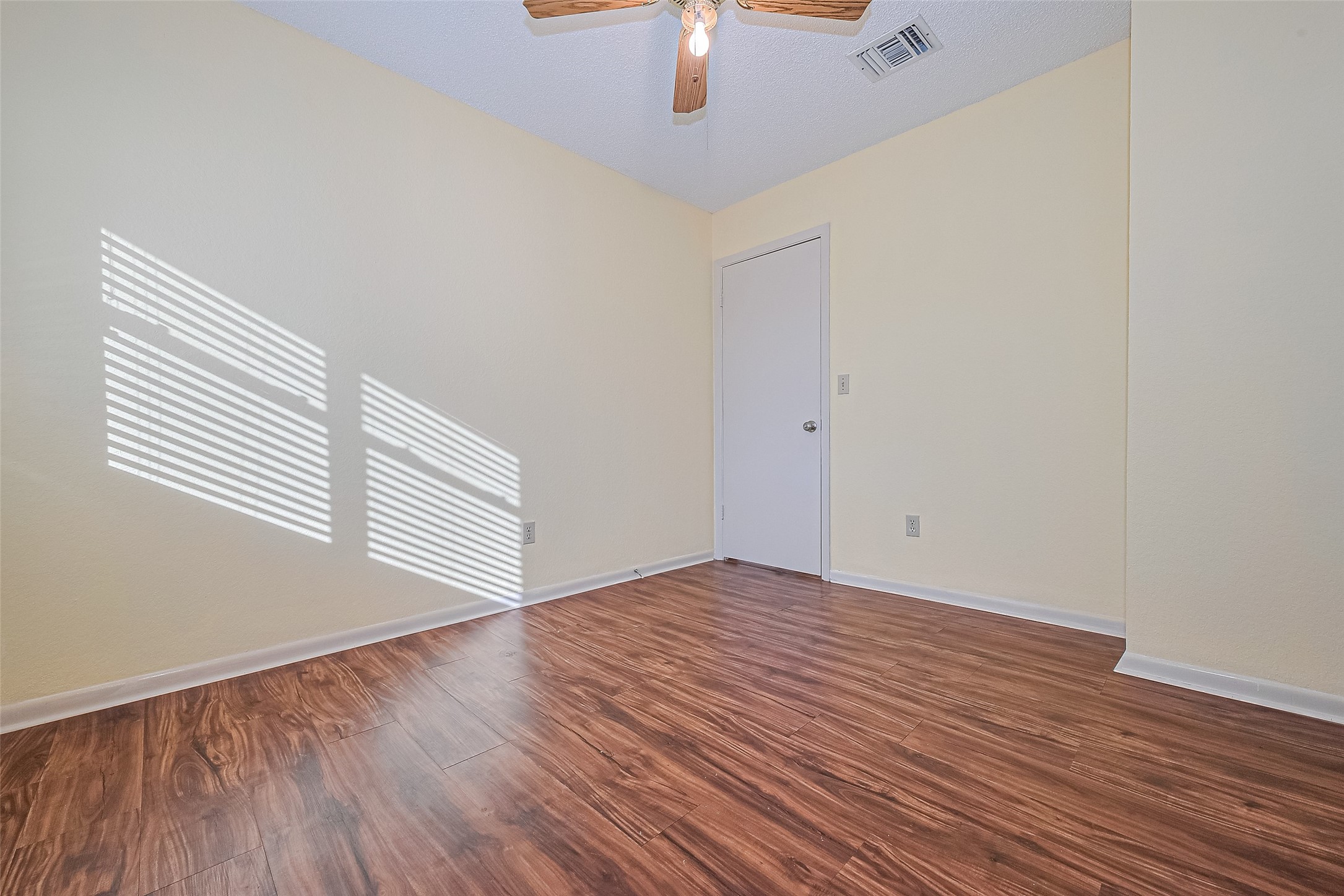 5127 Smokey River Drive Property Photo 20