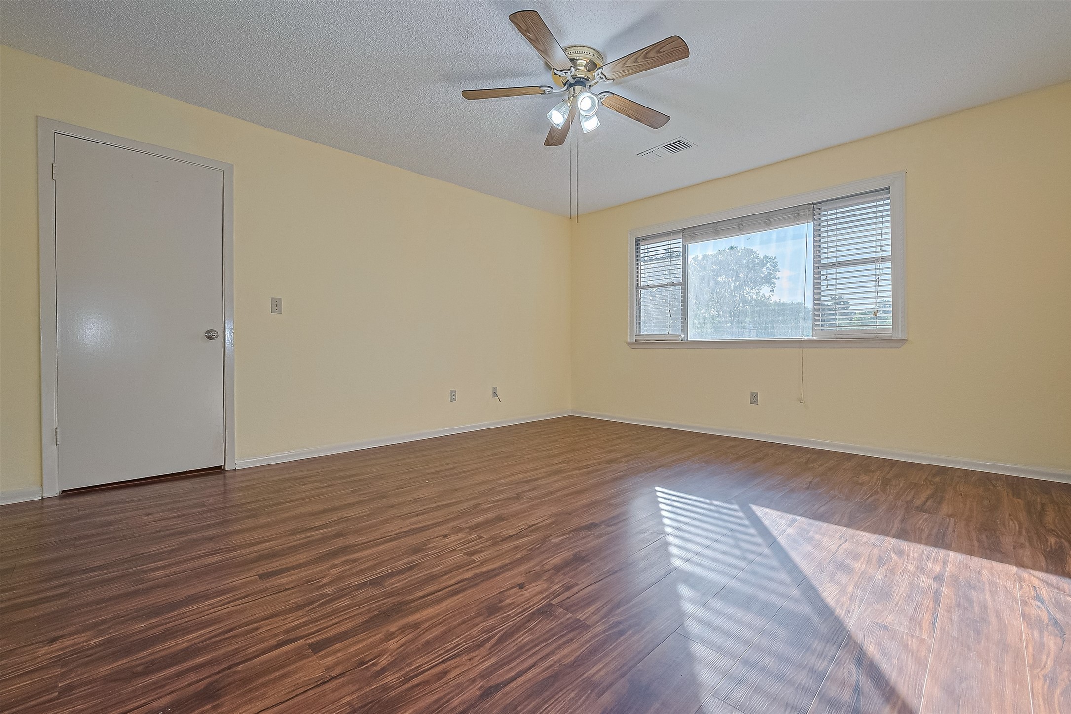 5127 Smokey River Drive Property Photo 23