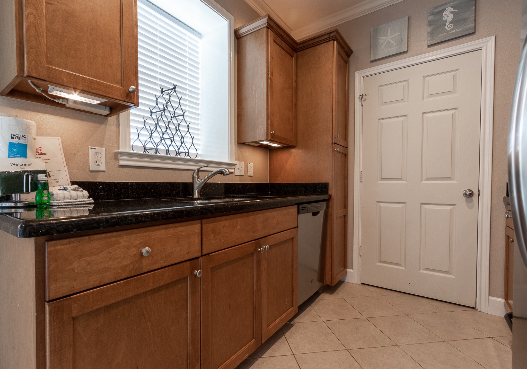 7000 Seawall Boulevard 813 Property Photo 6