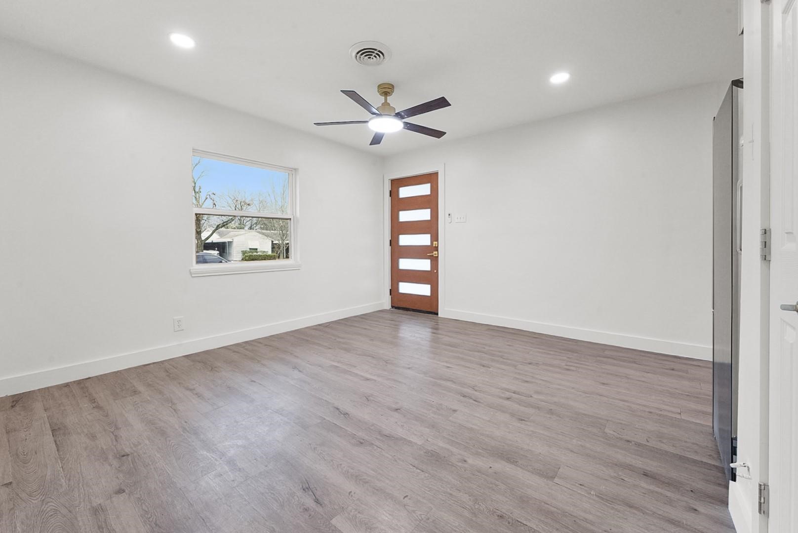 2655 Larry Drive Property Photo 4