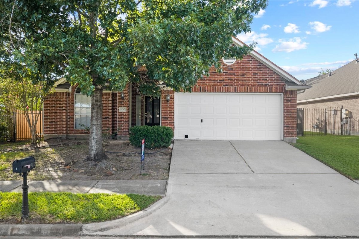 4019 Applerock Drive Property Photo 1
