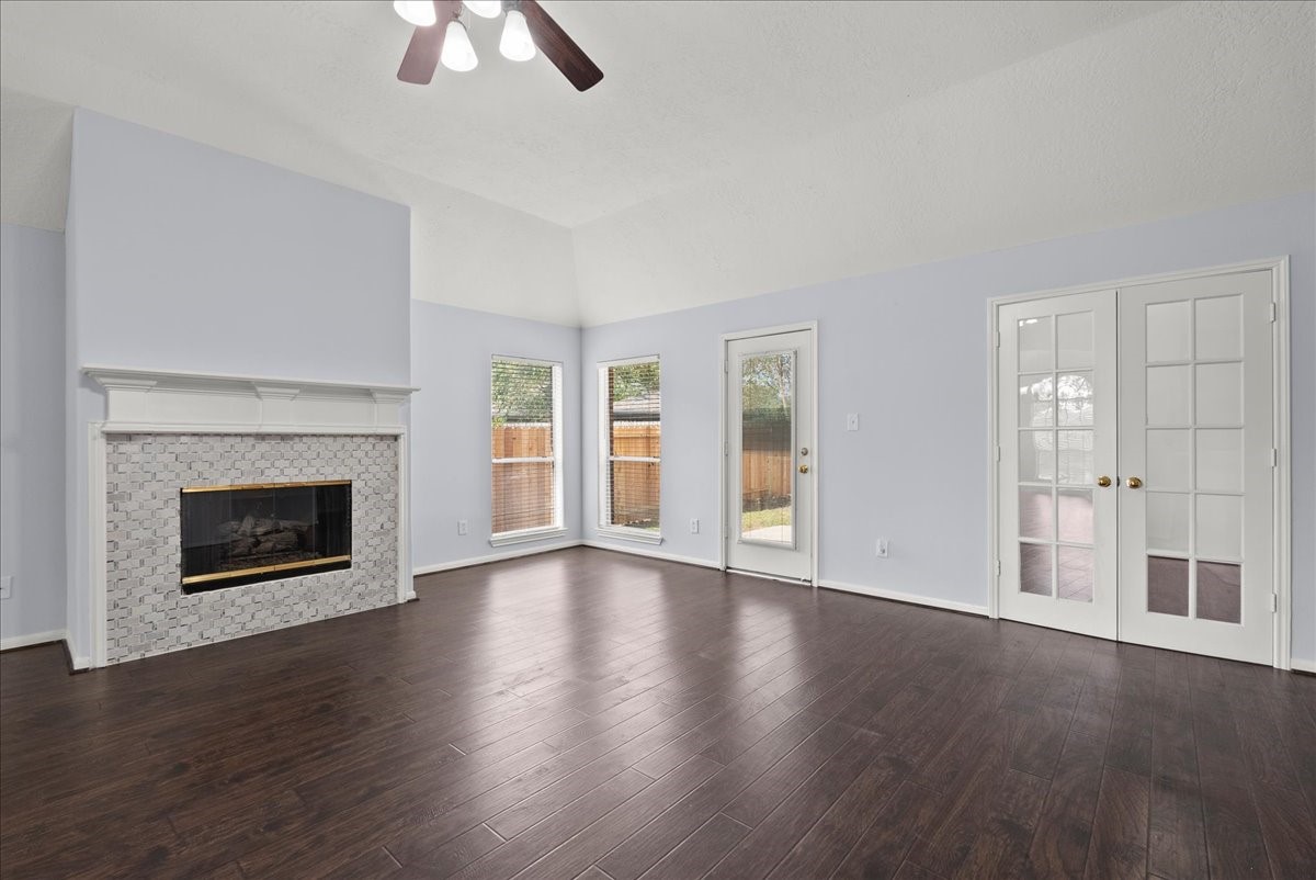 4019 Applerock Drive Property Photo 8