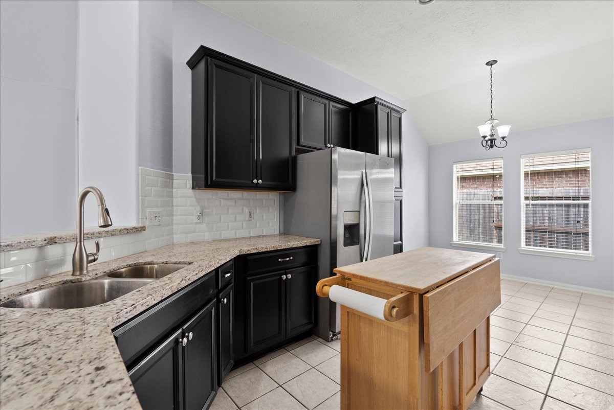 4019 Applerock Drive Property Photo 12