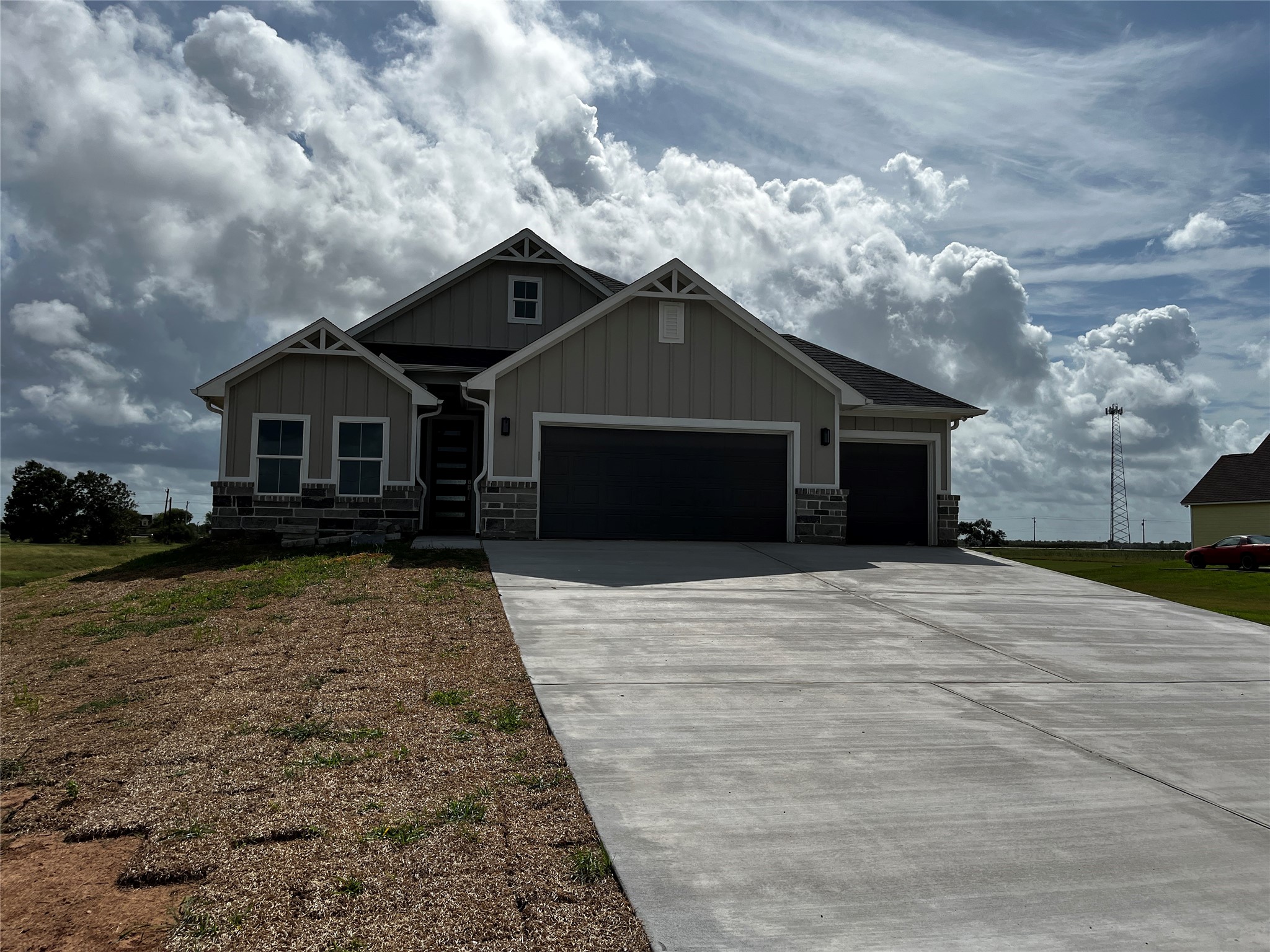 347 Brahman Trail Property Photo 1
