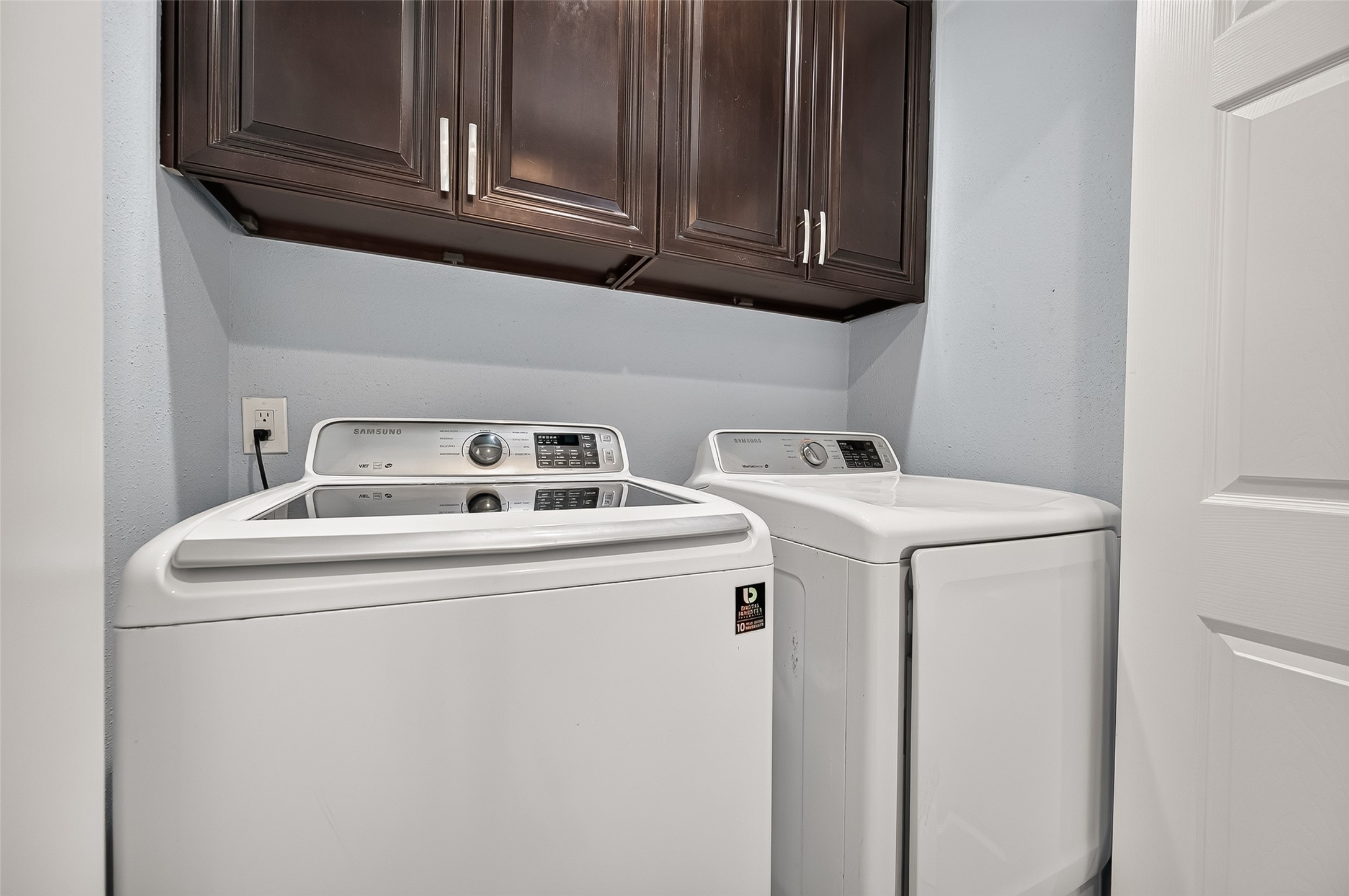15902 Jersey Drive Property Photo 23
