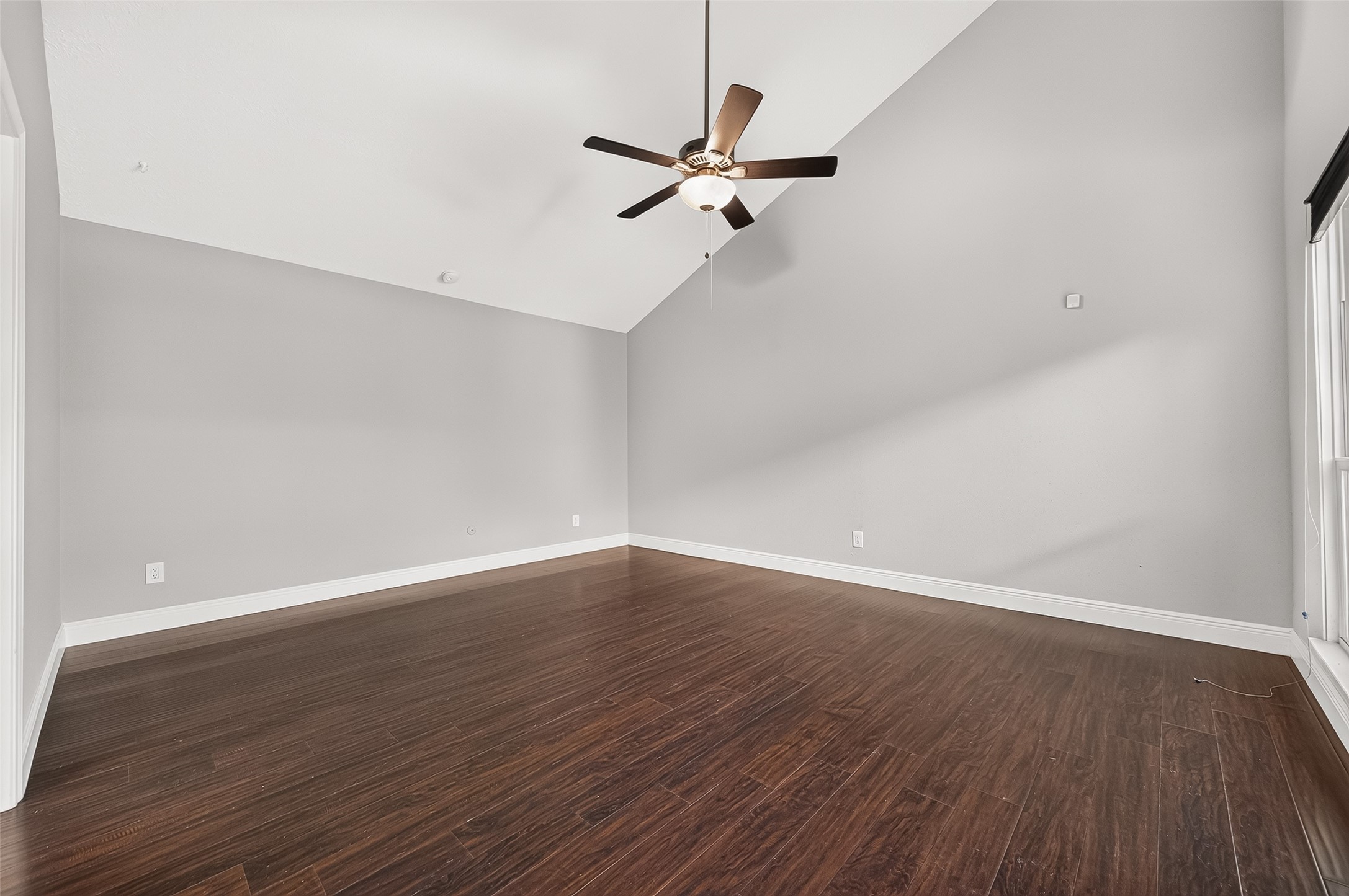 15902 Jersey Drive Property Photo 25