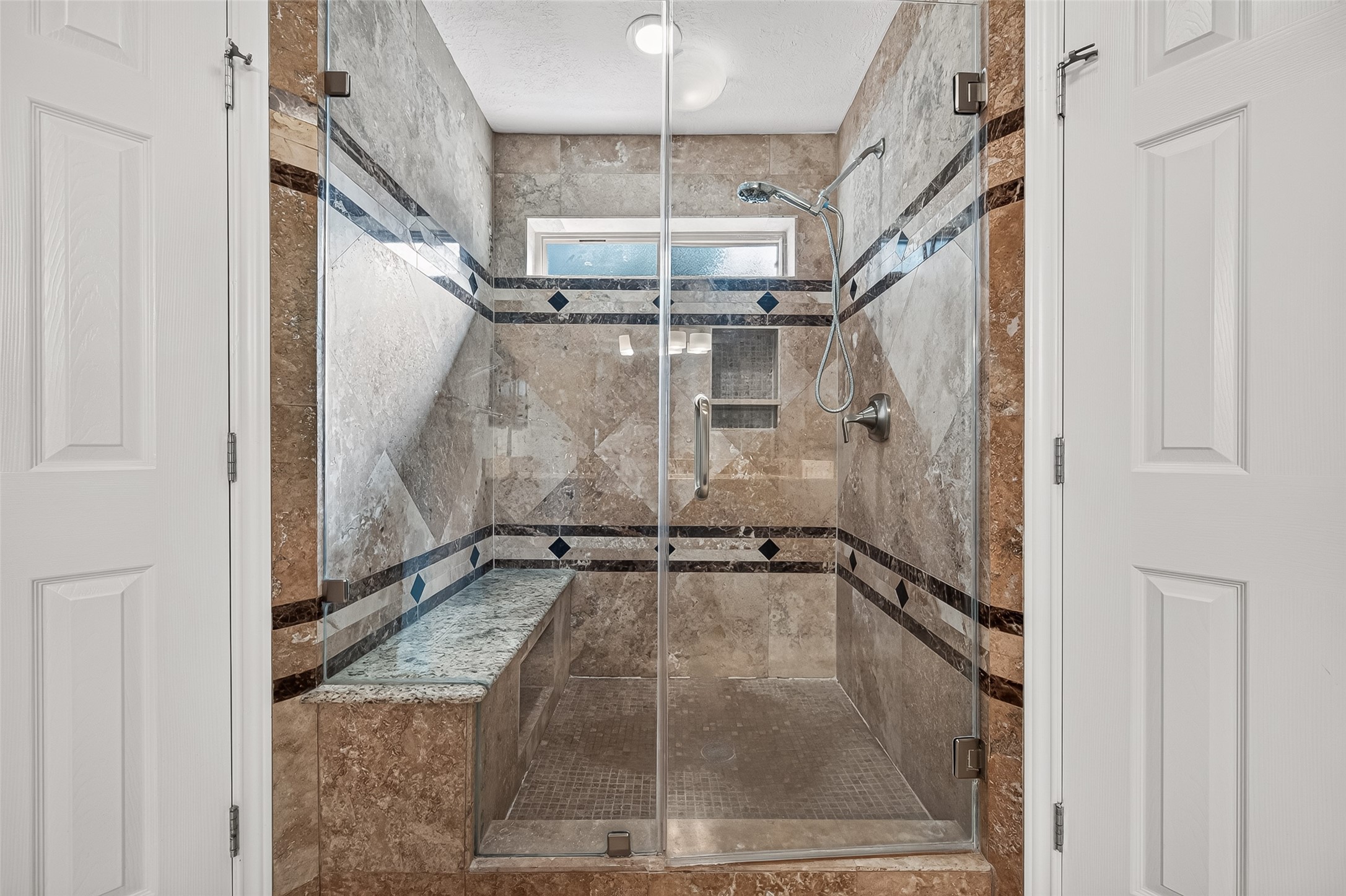 15902 Jersey Drive Property Photo 30