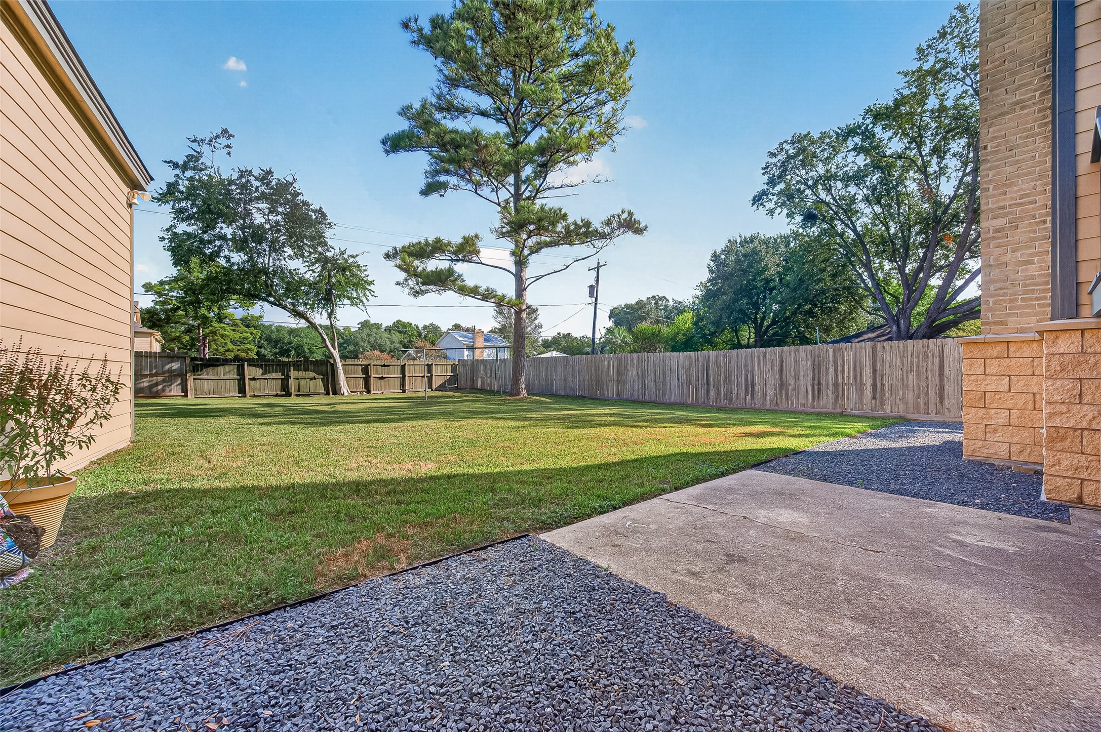 15902 Jersey Drive Property Photo 40