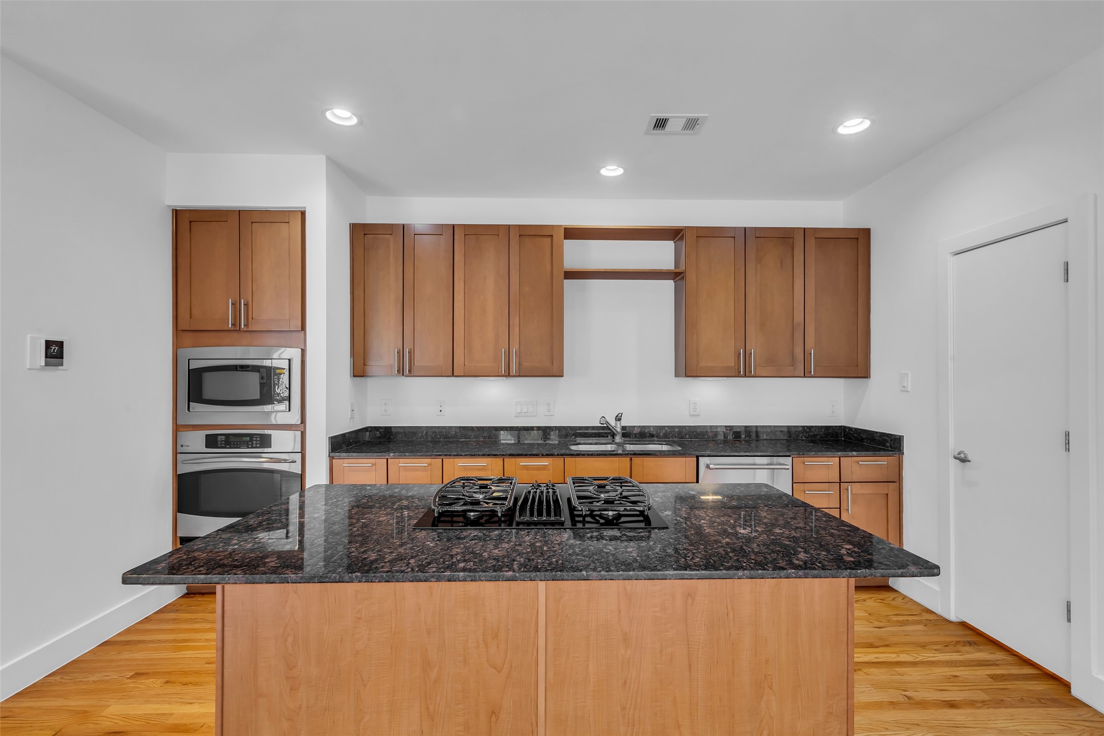 4509 Eigel Street B Property Photo 14