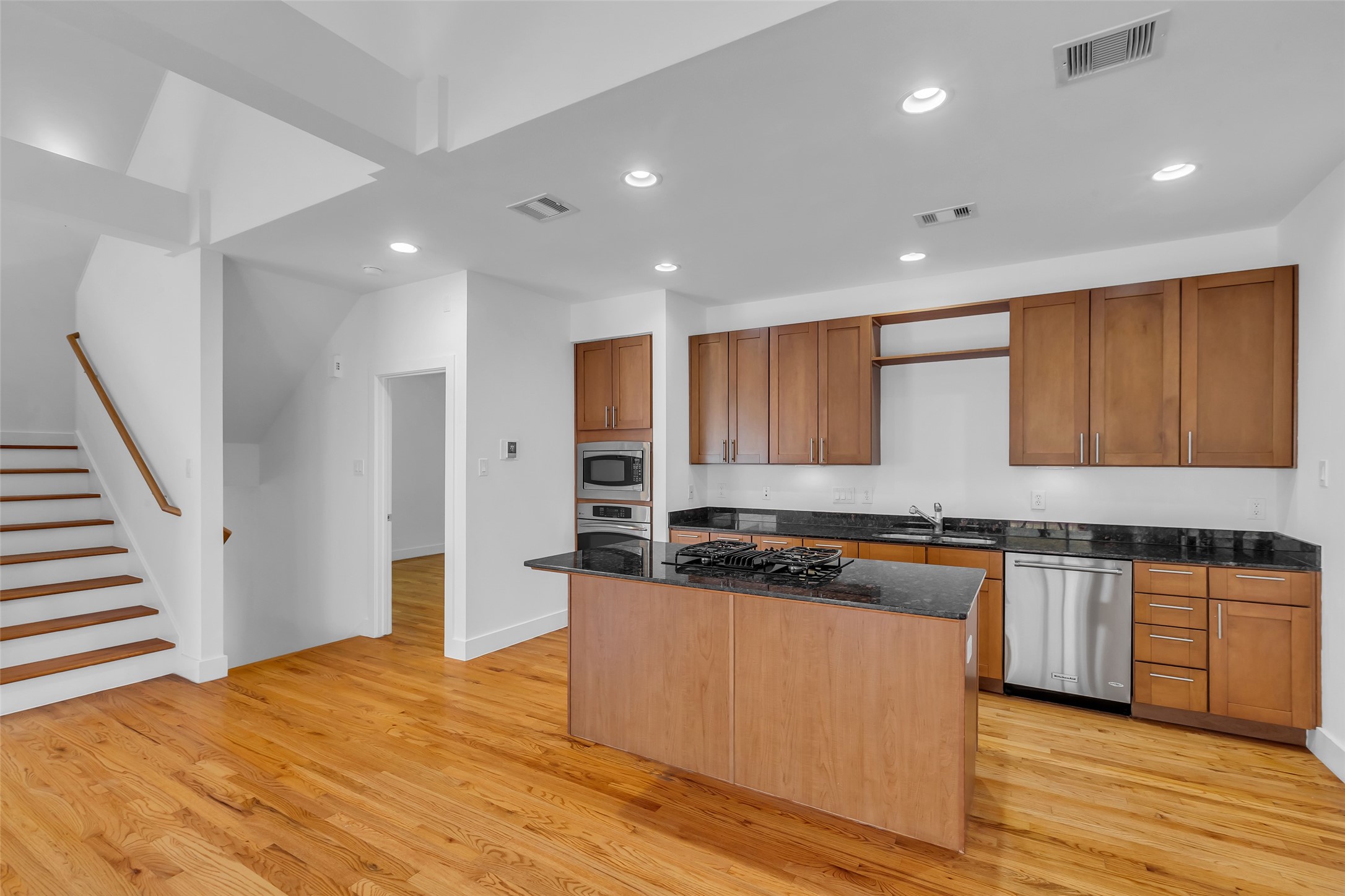 4509 Eigel Street B Property Photo 15