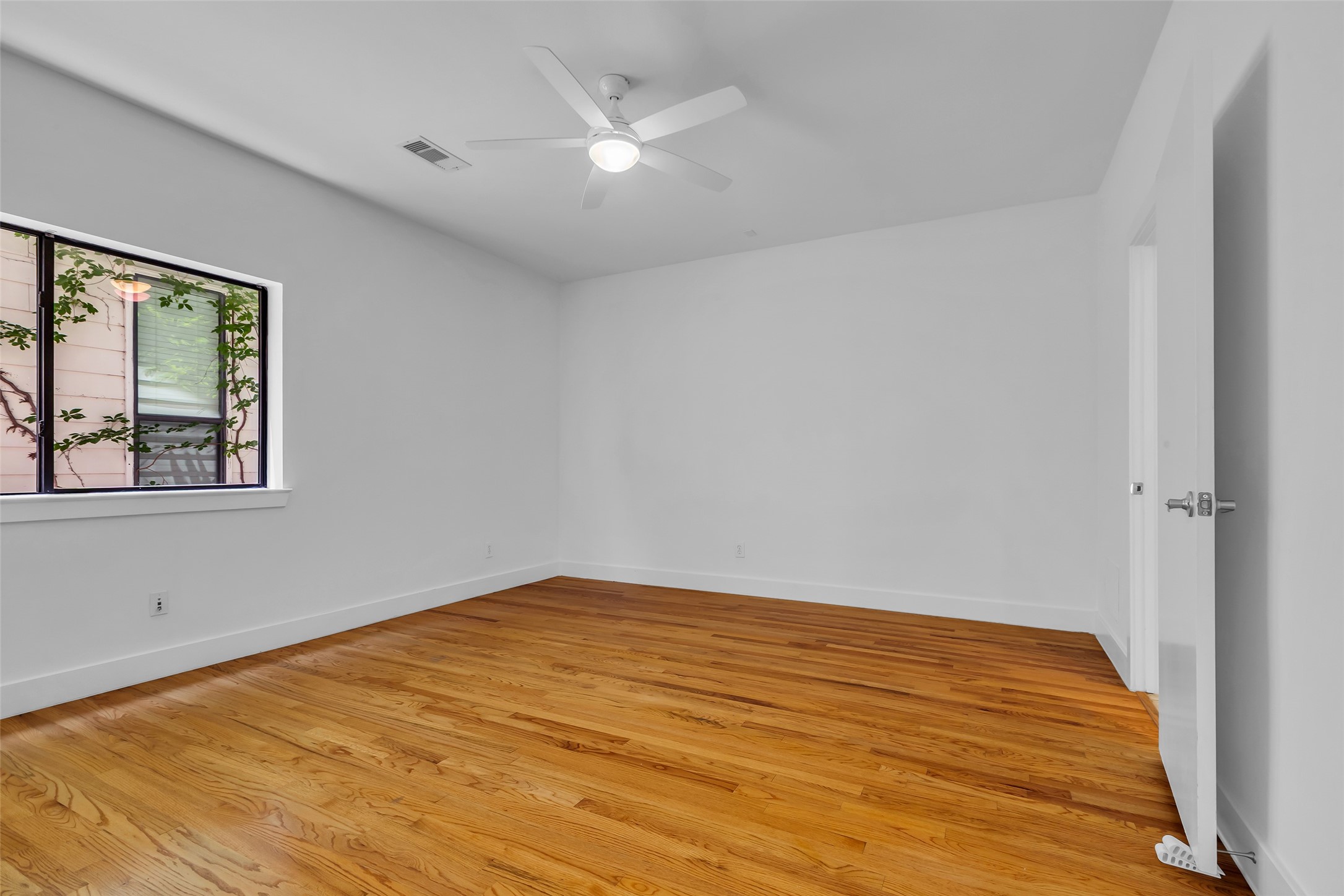 4509 Eigel Street B Property Photo 24